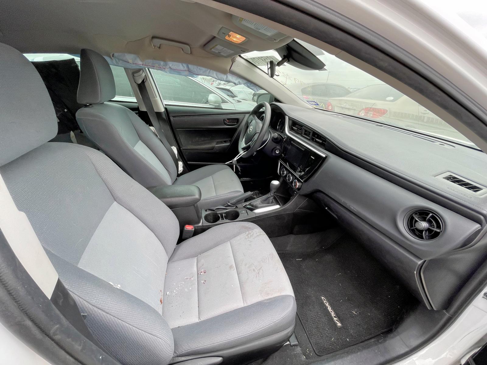 Photo 5 from auction – 2017 TOYOTA COROLLA L with VIN 5YFBURHE9HP699339