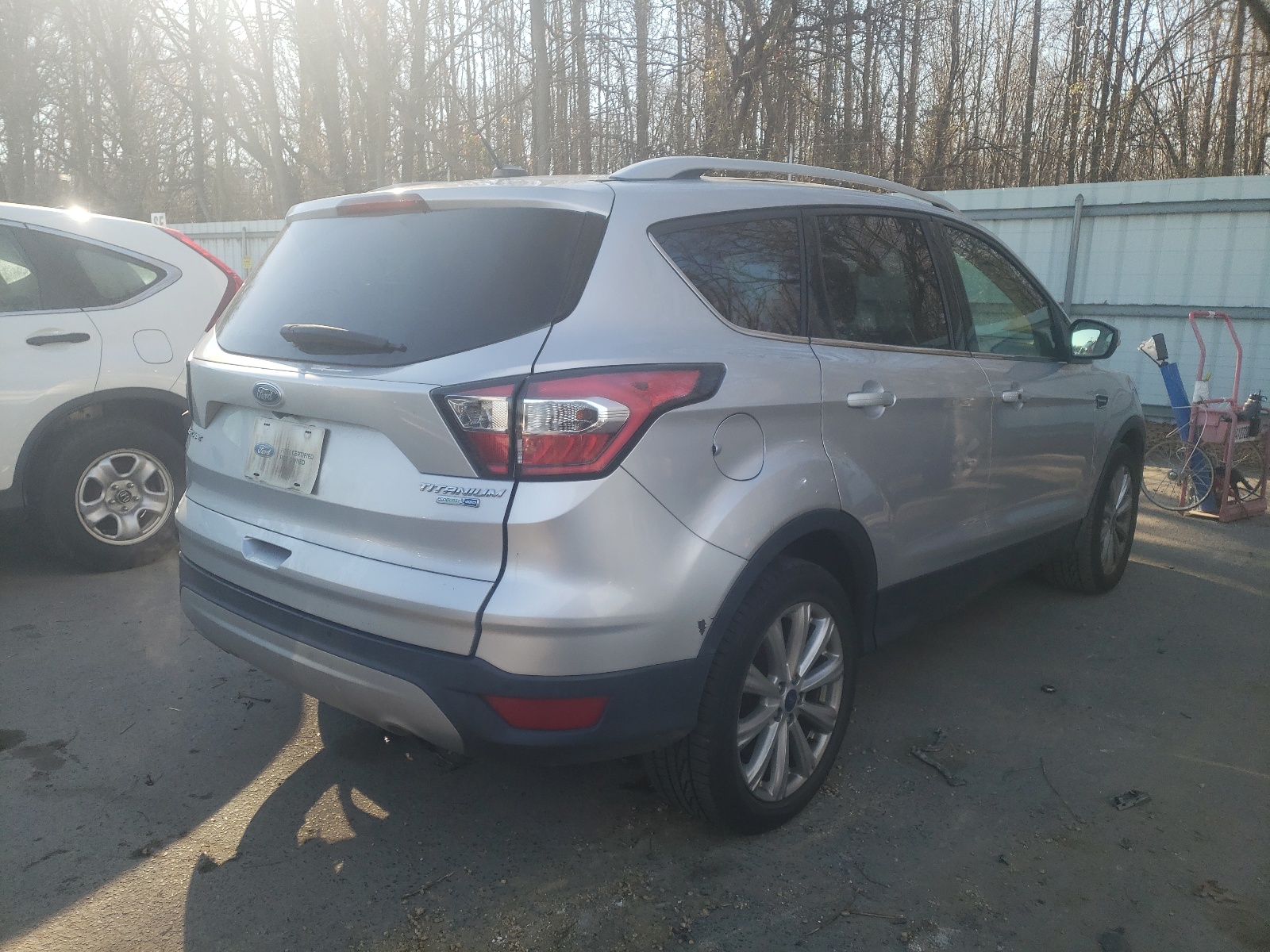 Photo 4 from auction – 2017 FORD ESCAPE TIT with VIN 1FMCU9J9XHUB61930
