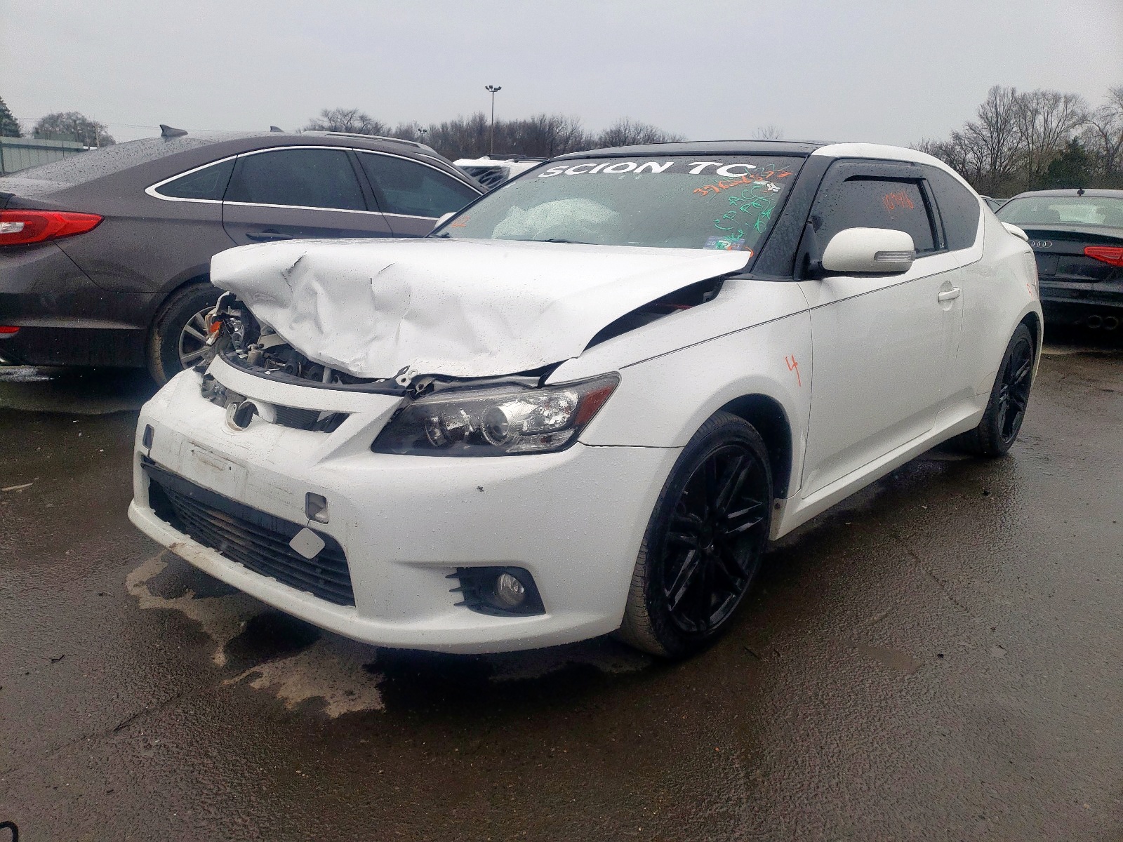 Photo 2 from auction – 2012 TOYOTA SCION TC with VIN JTKJF5C79C3034068