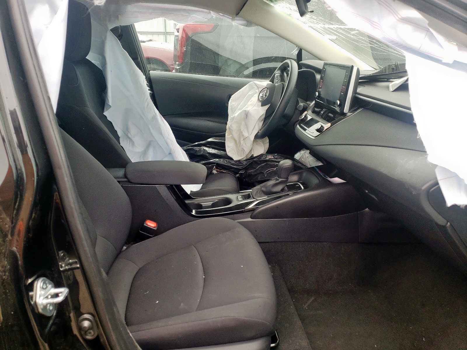 Photo 5 from auction – 2021 TOYOTA COROLLA LE with VIN 5YFEPMAE2MP175171