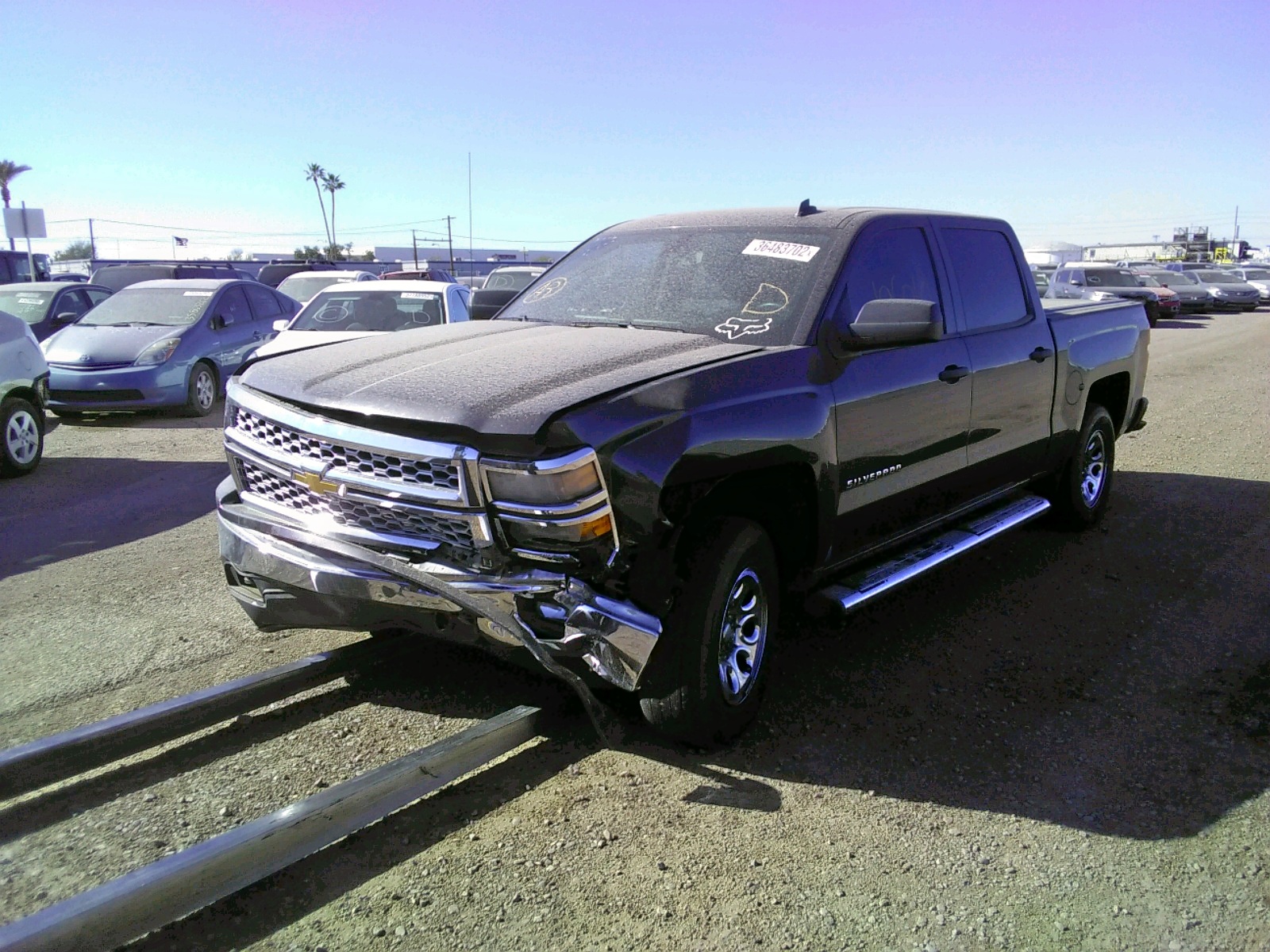Photo 2 from auction – 2014 CHEVROLET SILVERADO with VIN 3GCUKREC7EG241026