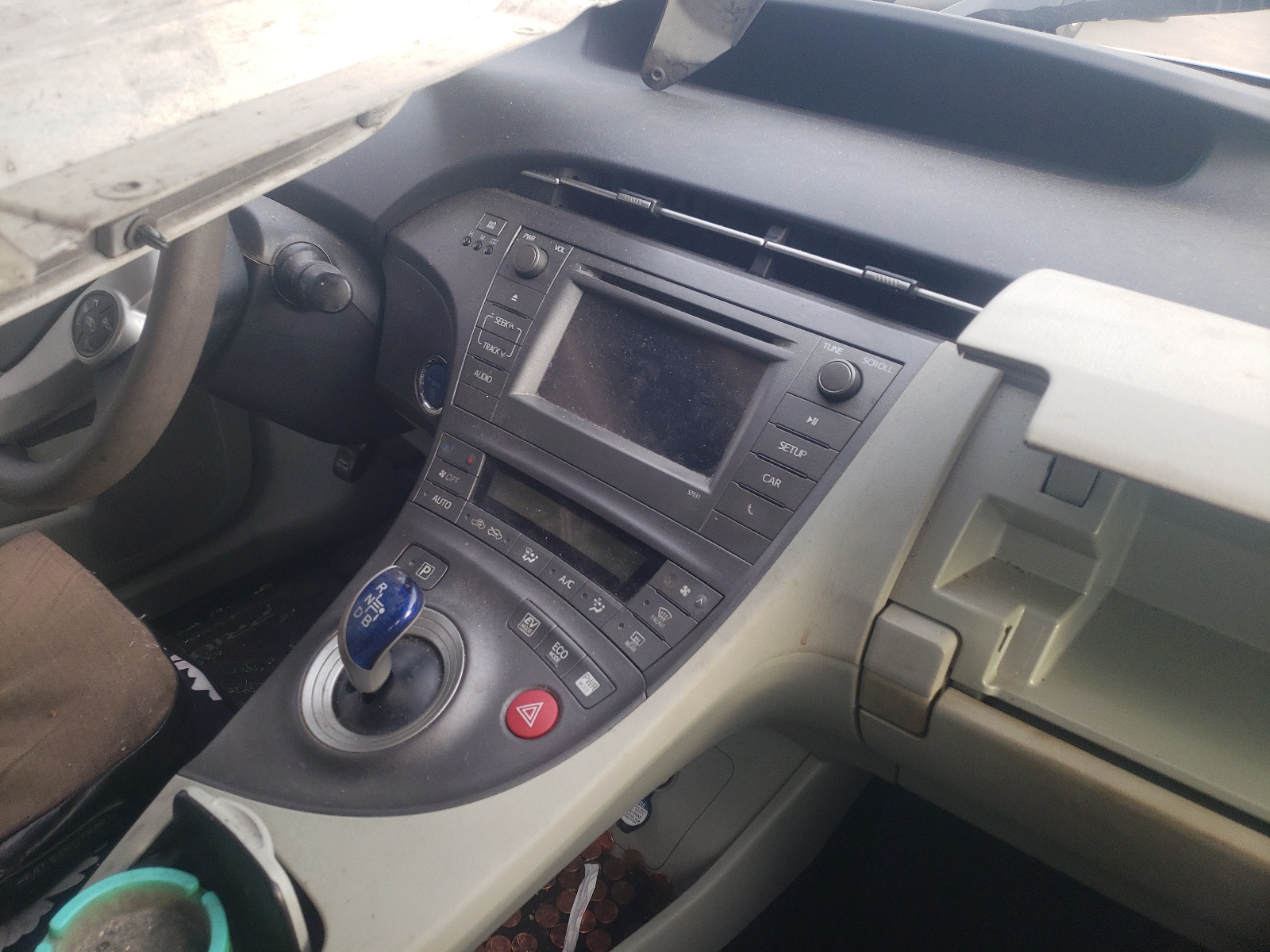 Photo 9 from auction – 2013 TOYOTA PRIUS with VIN JTDKN3DUXD5554390