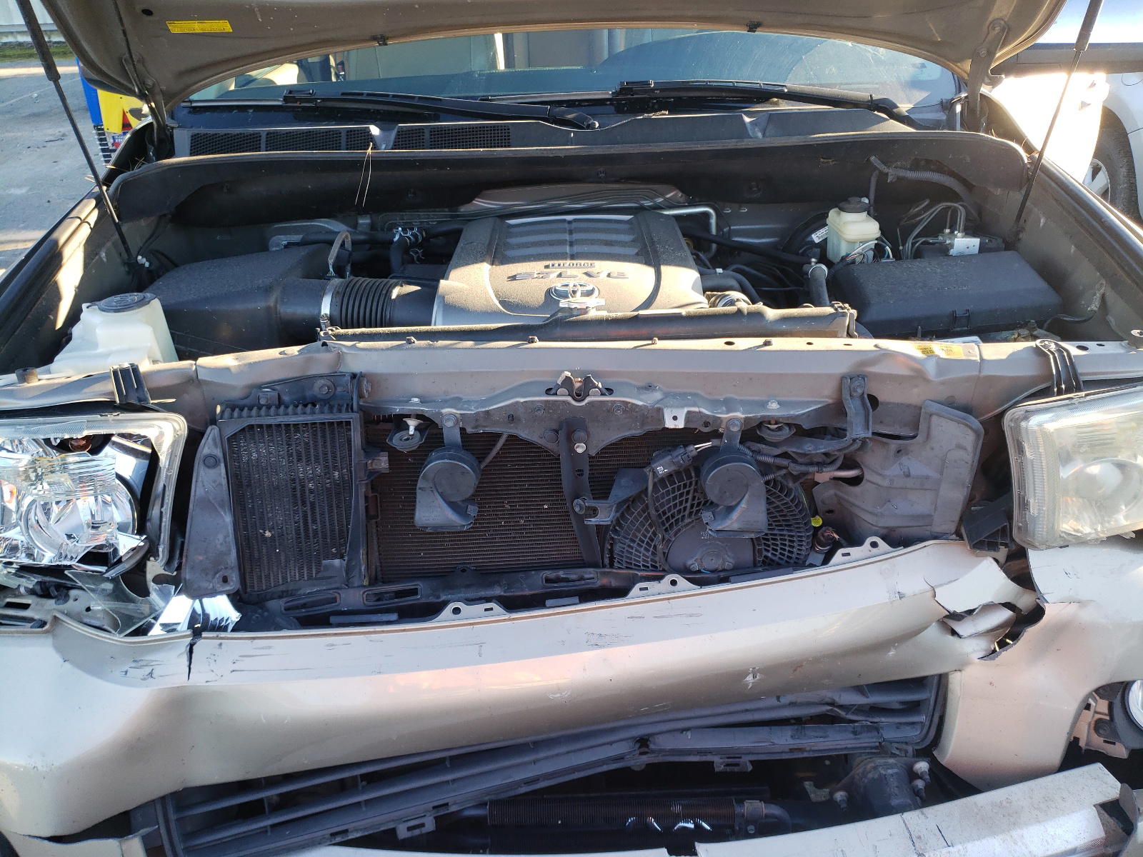 Photo 7 from auction – 2008 TOYOTA SEQUOIA LI with VIN 5TDBY68A98S006423