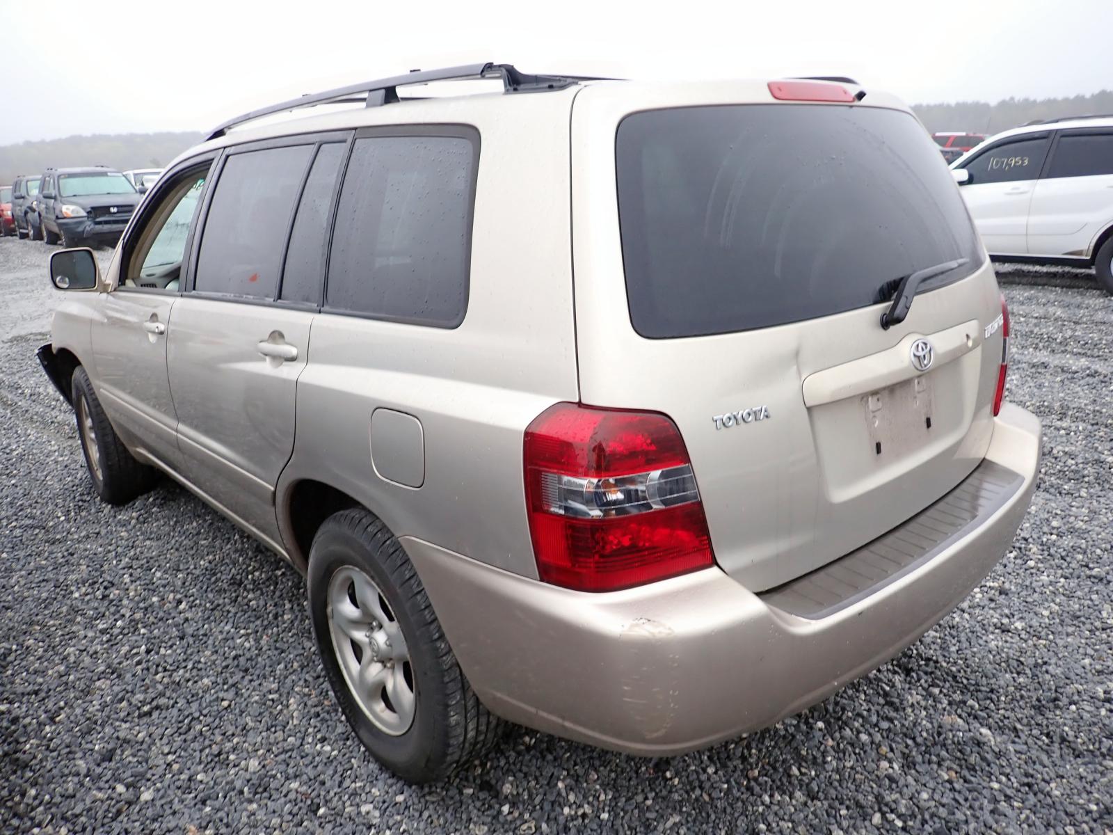 Photo 3 from auction – 2006 TOYOTA HIGHLANDER with VIN JTEGD21A960148402
