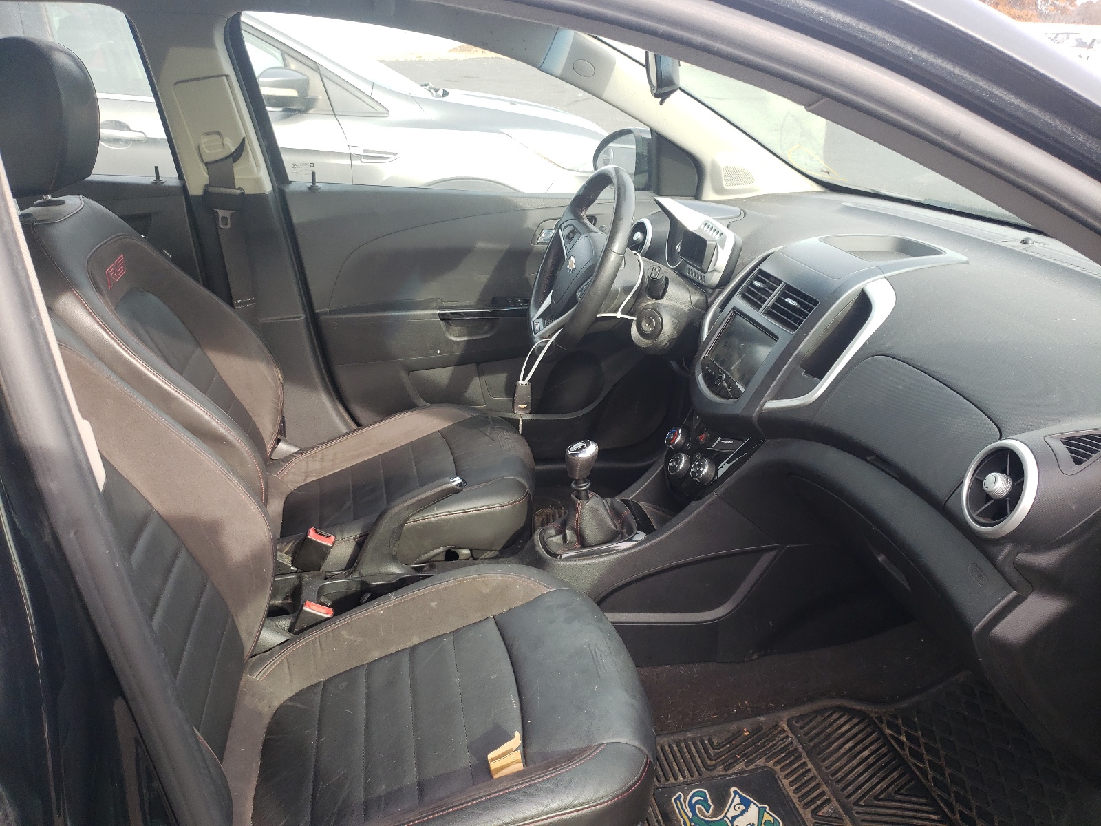 Photo 5 from auction – 2013 CHEVROLET SONIC RS with VIN 1G1JH6SB7D4225229