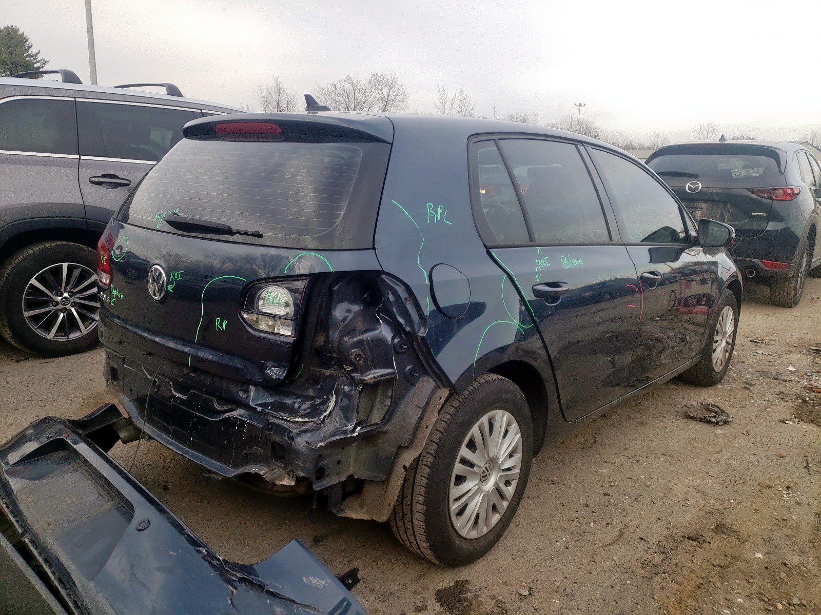 Photo 4 from auction – 2013 VOLKSWAGEN GOLF with VIN WVWDB7AJ2DW140422