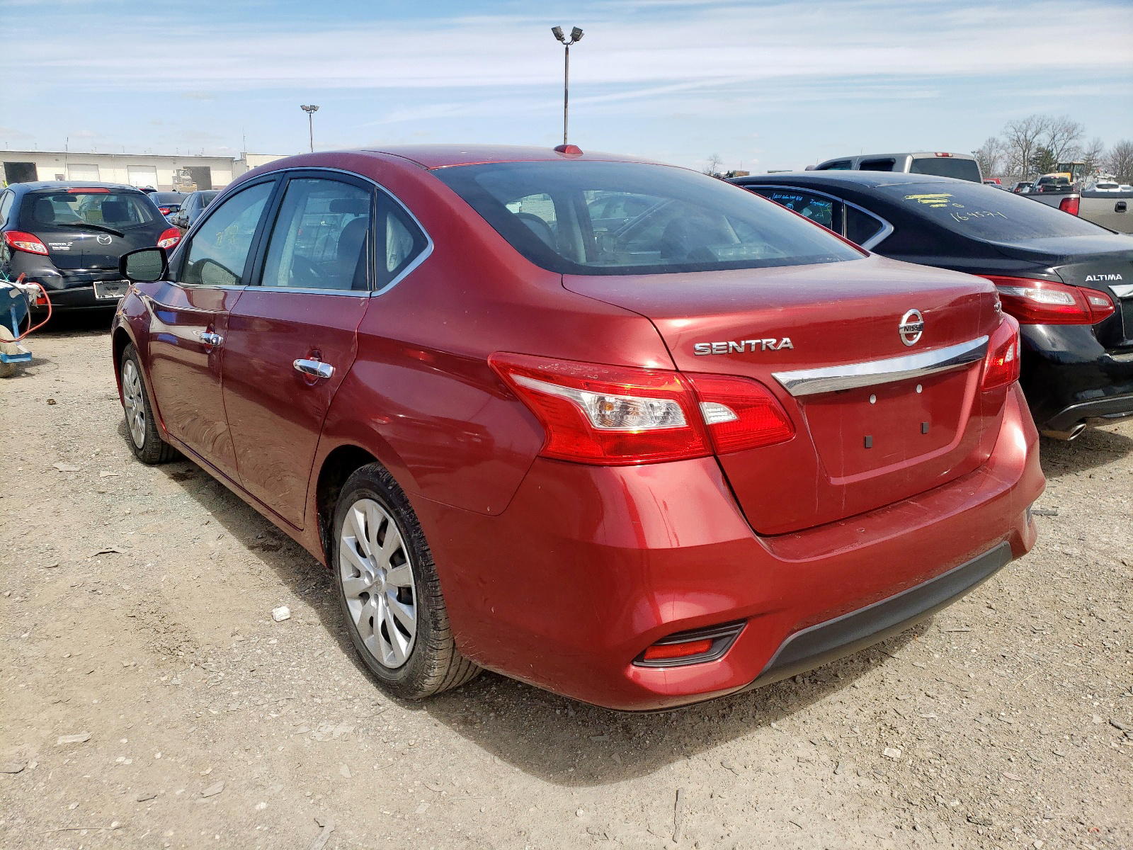 Photo 3 from auction – 2016 NISSAN SENTRA S with VIN 3N1AB7AP1GL655657