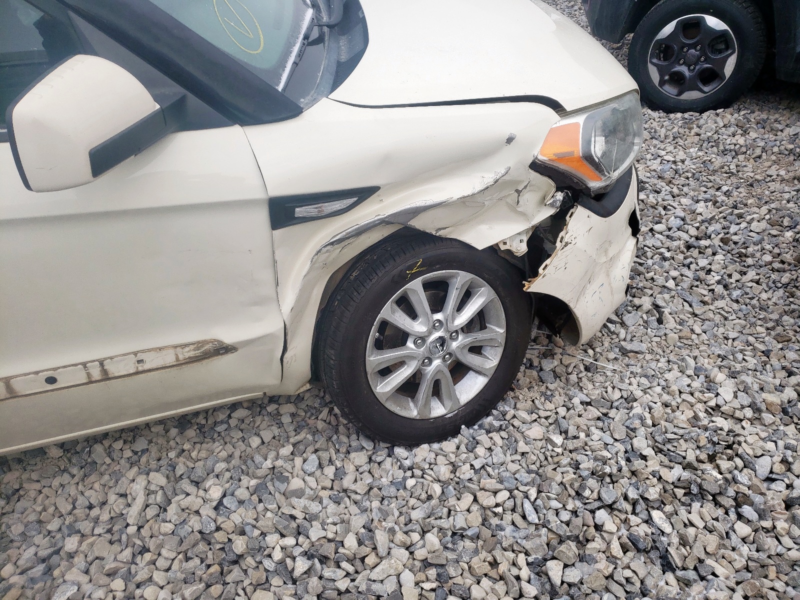 Photo 10 from auction – 2013 KIA SOUL with VIN KNDJT2A56D7481967