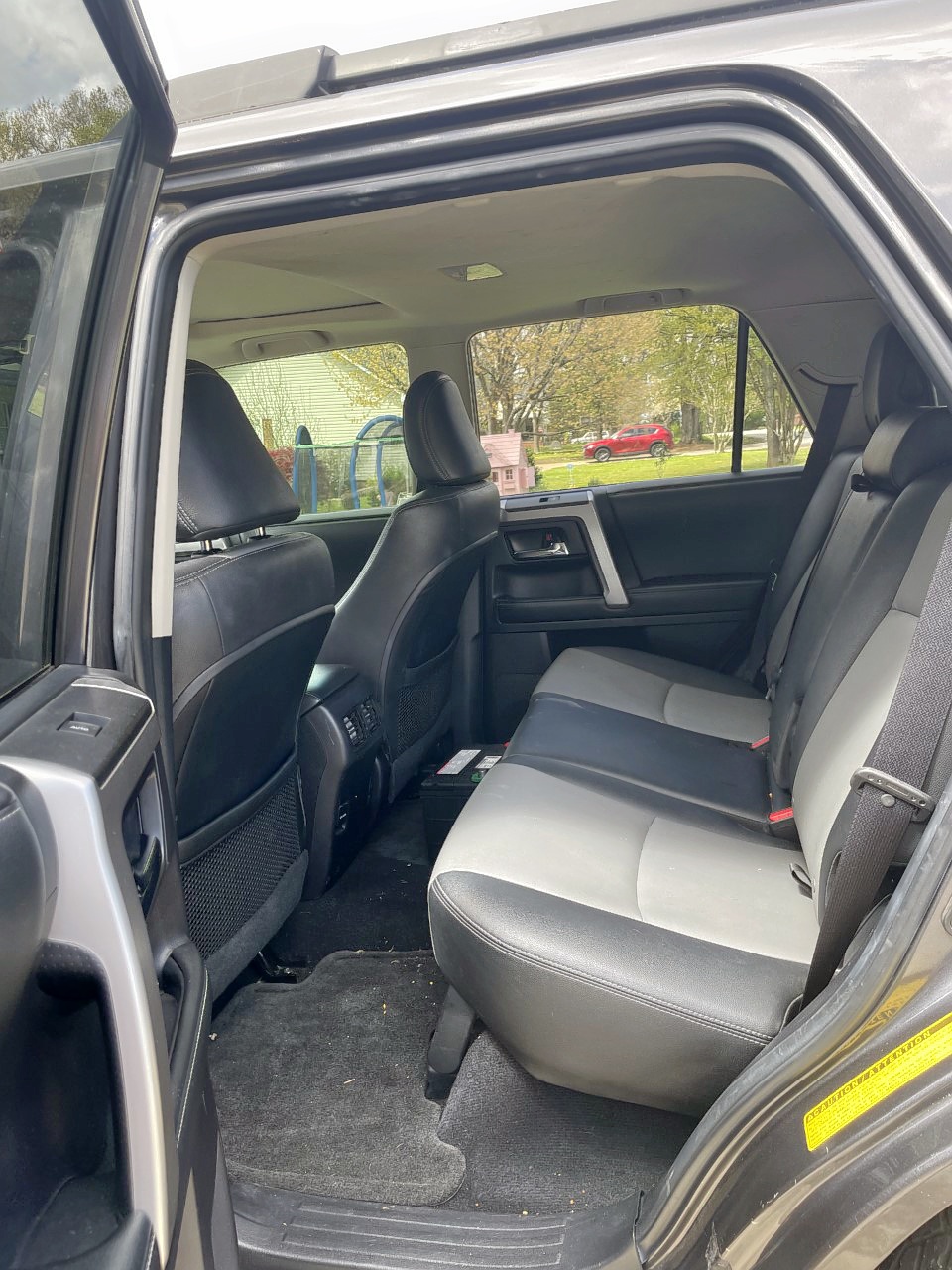 Photo 6 from auction – 2015 TOYOTA 4RUNNER SR with VIN JTEBU5JR0F5226456