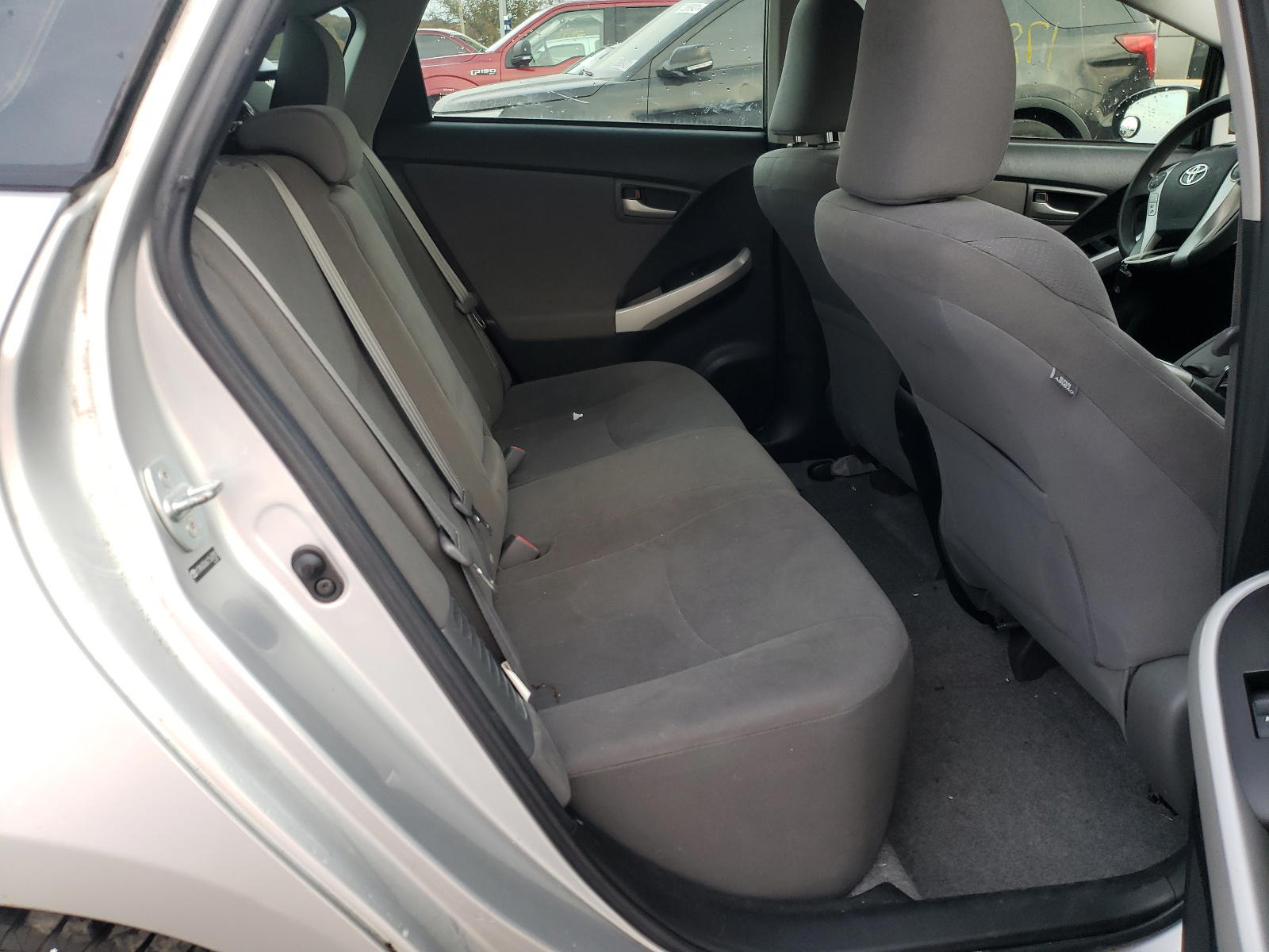 Photo 6 from auction – 2012 TOYOTA PRIUS with VIN JTDKN3DU6C1563920