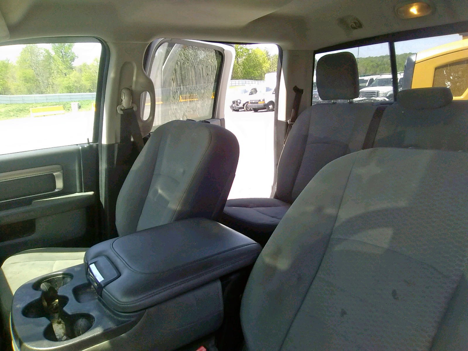 Photo 10 from auction – 2016 RAM 2500 SLT with VIN 3C6UR5DL7GG284832