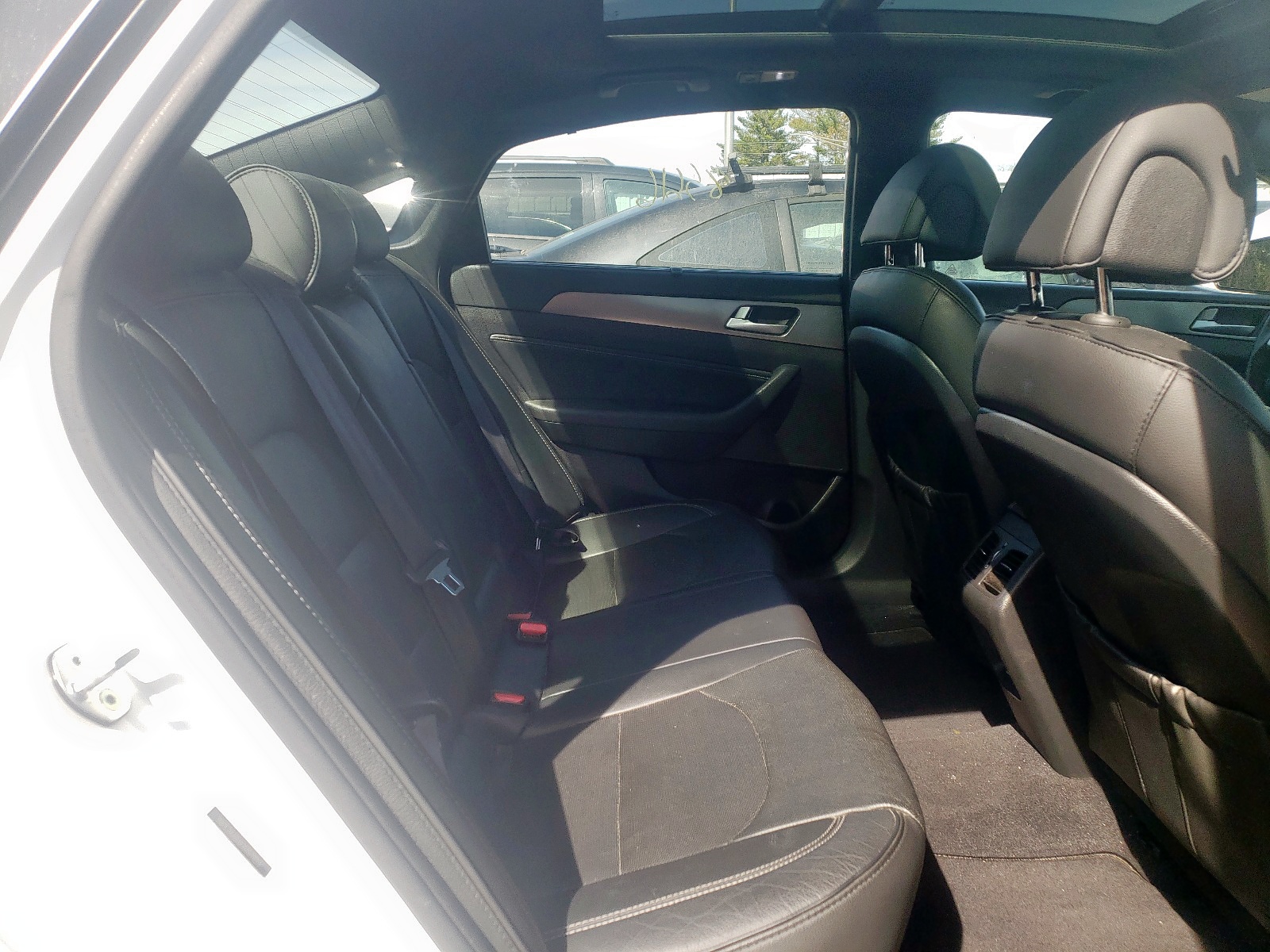 Photo 6 from auction – 2015 HYUNDAI SONATA with VIN 5NPE34ABXFH257859