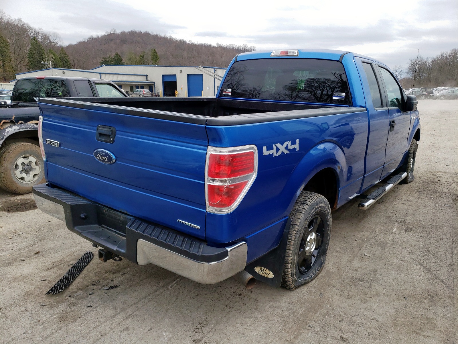 Foto 4 de la subasta – 2013 FORD F150 SUPER con VIN 1FTFX1EF5DFA68936