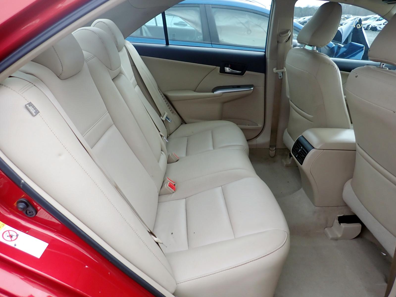 Photo 6 from auction – 2012 TOYOTA CAMRY HYBR with VIN 4T1BD1FK7CU036479