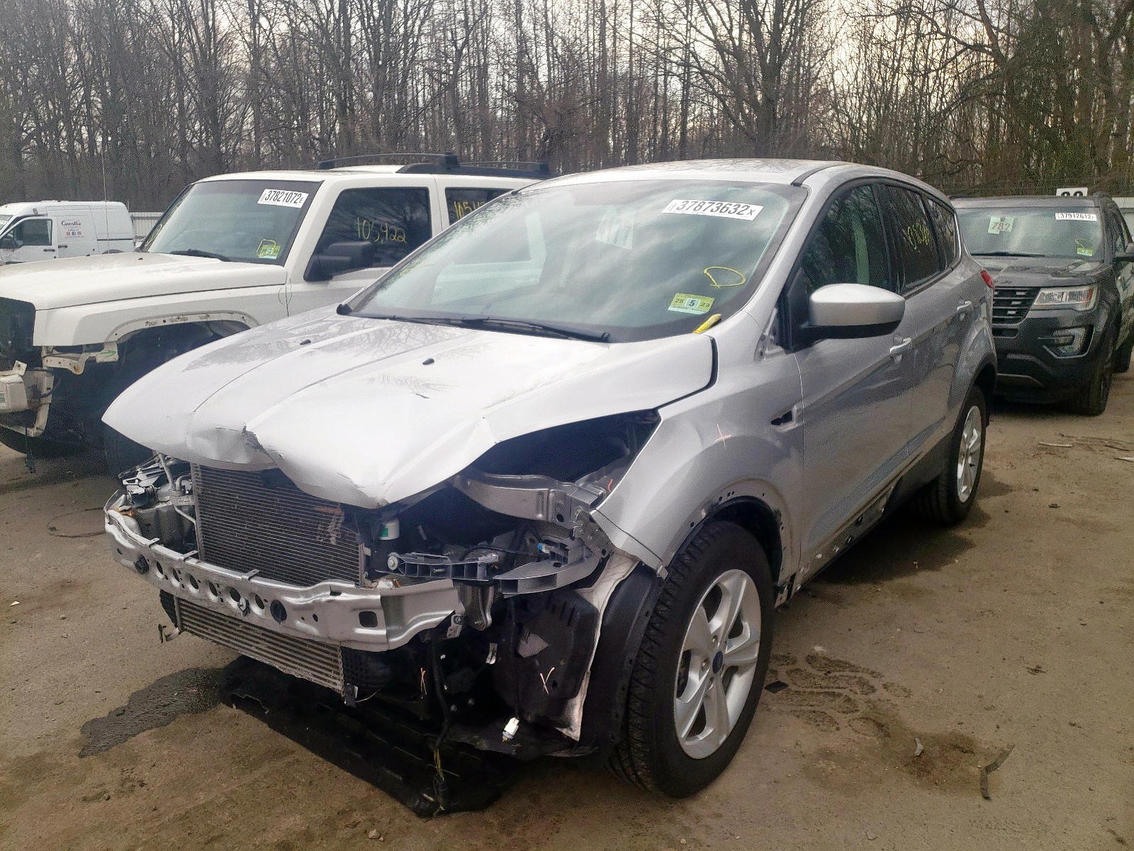 Photo 2 from auction – 2016 FORD ESCAPE SE with VIN 1FMCU0G91GUC04388