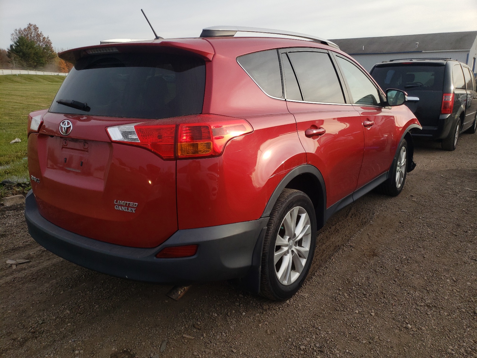 Photo 4 from auction – 2013 TOYOTA RAV4 LIMIT with VIN 2T3YFREV5DW058391