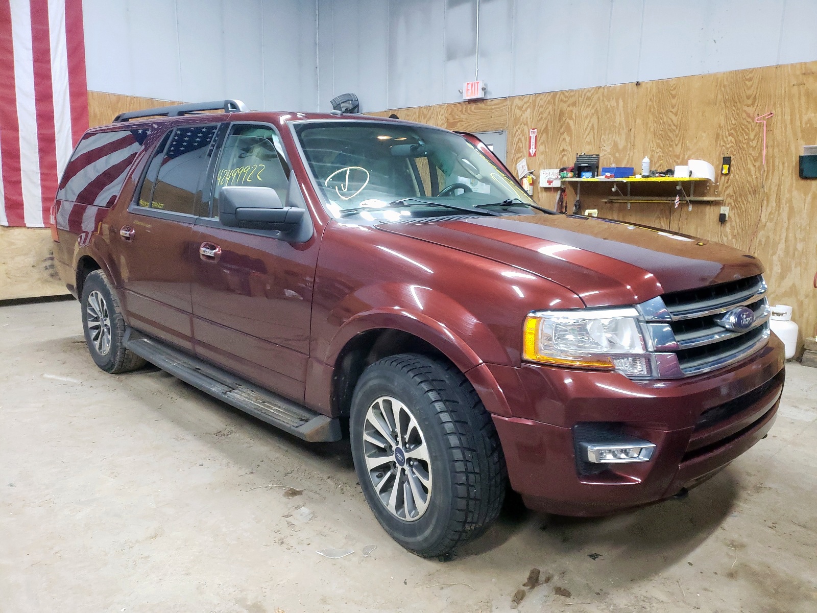 FORD EXPEDITION 2016 with VIN 1FMJK1JT7GEF20346 - Photo from auction