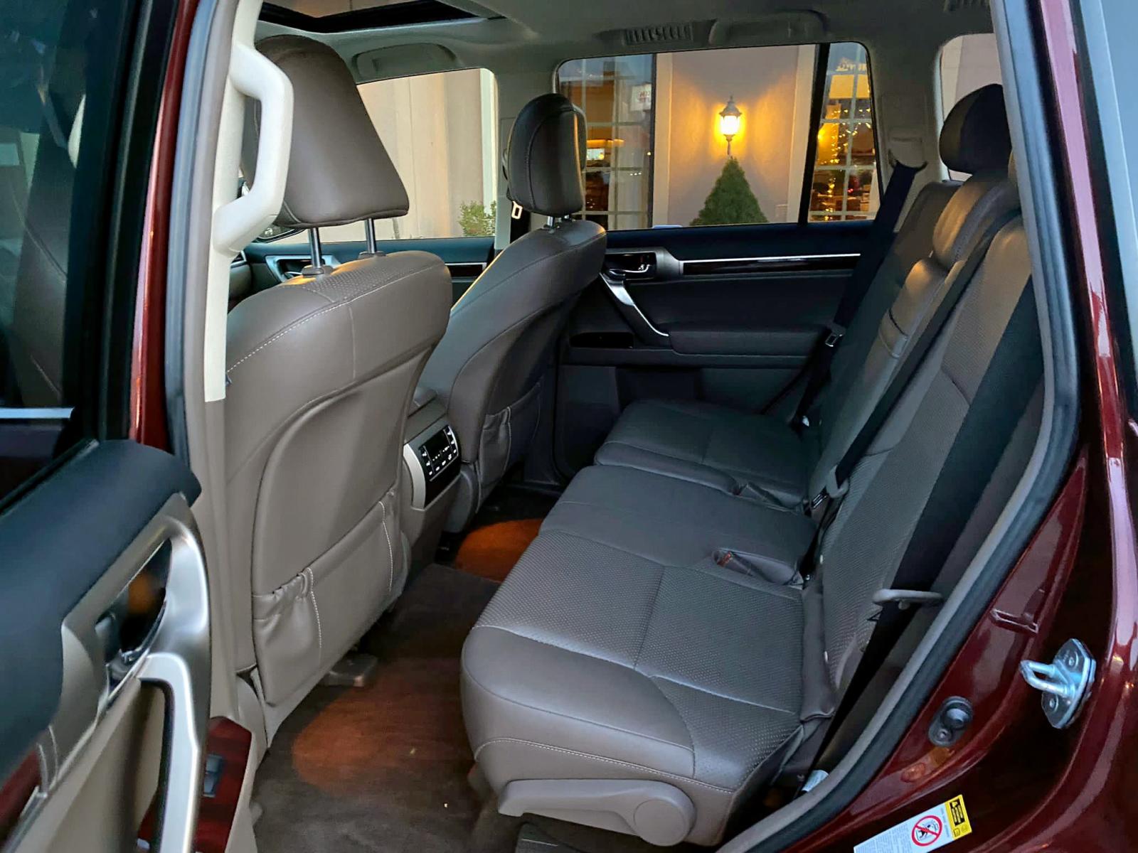 Photo 4 from auction – 2011 LEXUS GX 460 with VIN JTJBM7FX8B5027797