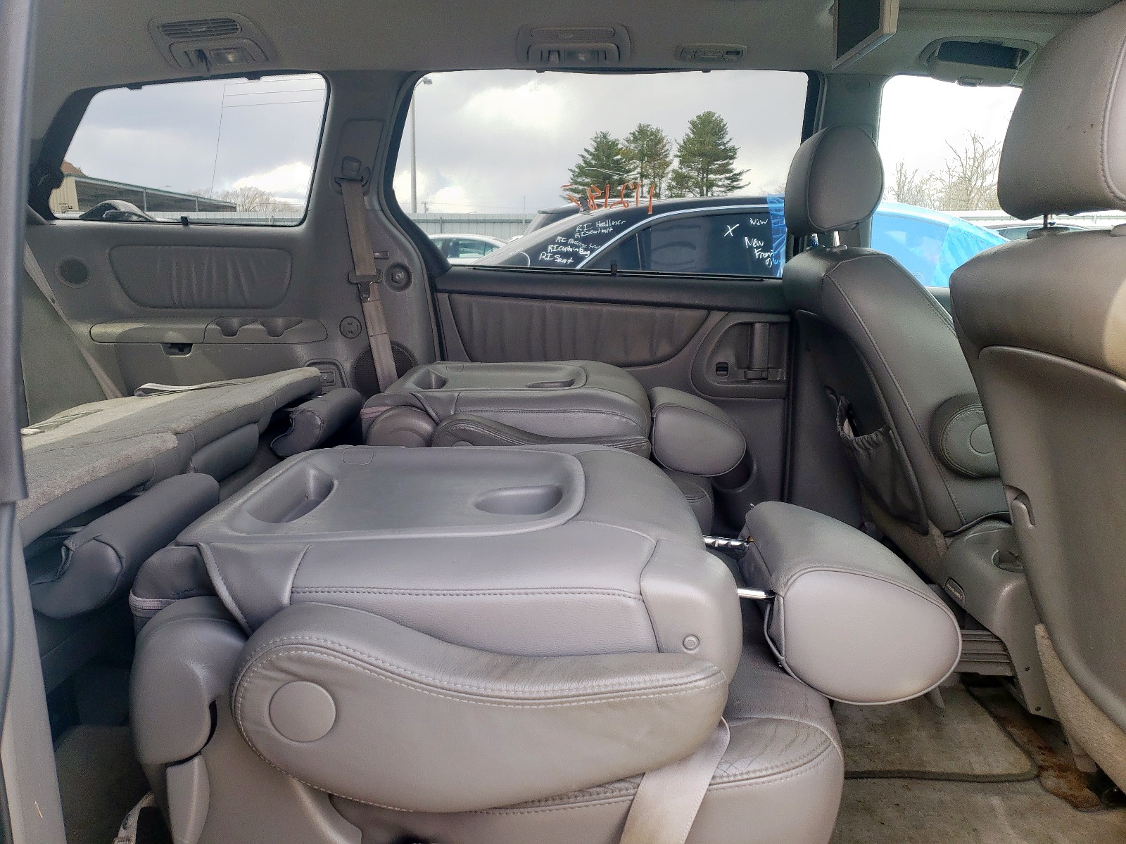 Photo 6 from auction – 2008 TOYOTA SIENNA XLE with VIN 5TDZK22C18S191280