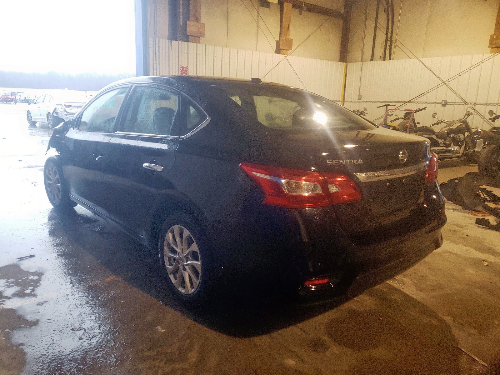 Photo 3 from auction – 2016 NISSAN SENTRA S with VIN 3N1AB7AP7GY307719