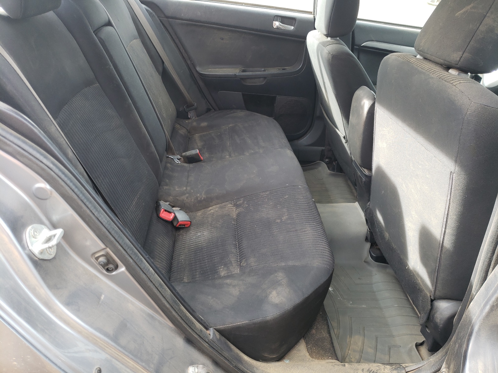 Photo 6 from auction – 2015 MITSUBISHI LANCER SE with VIN JA32V2FW7FU022613