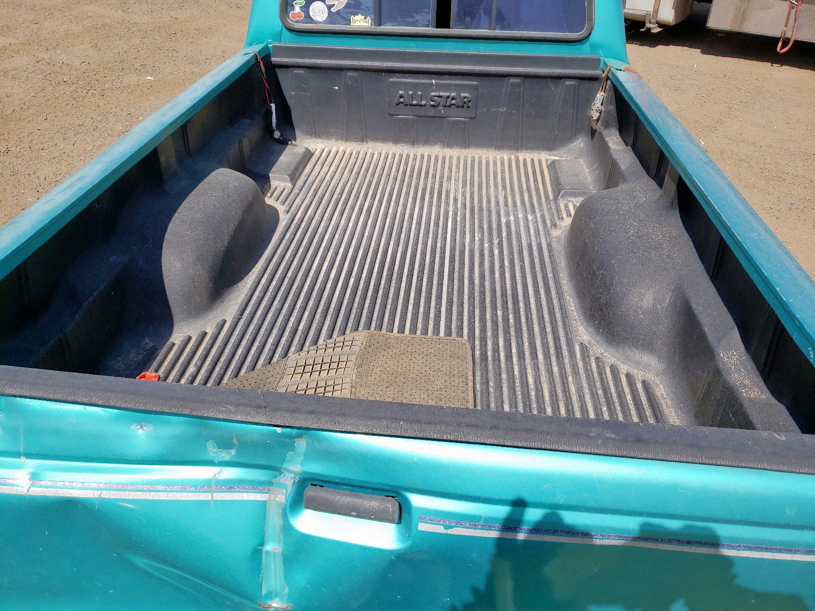 Photo 6 from auction – 1993 FORD RANGER with VIN 1FTCR10X2PPA57985