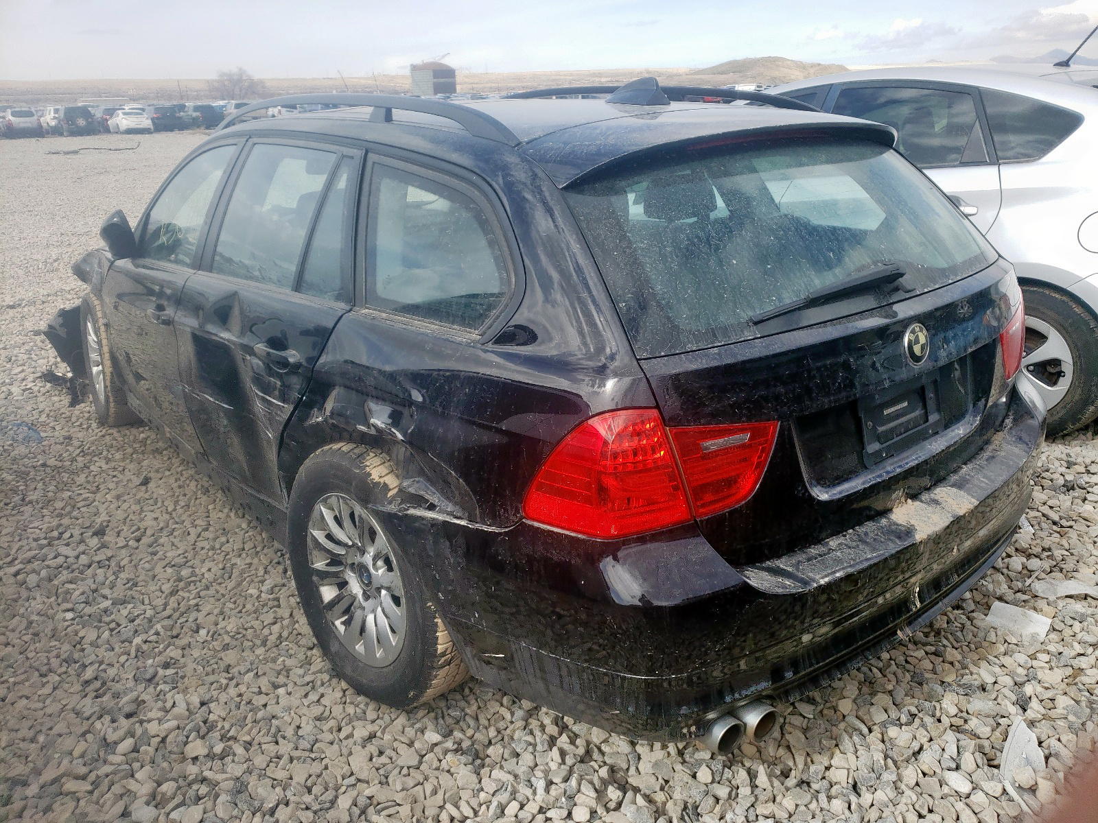 Photo 3 from auction – 2009 BMW 328 IT with VIN WBAUT93589A190770