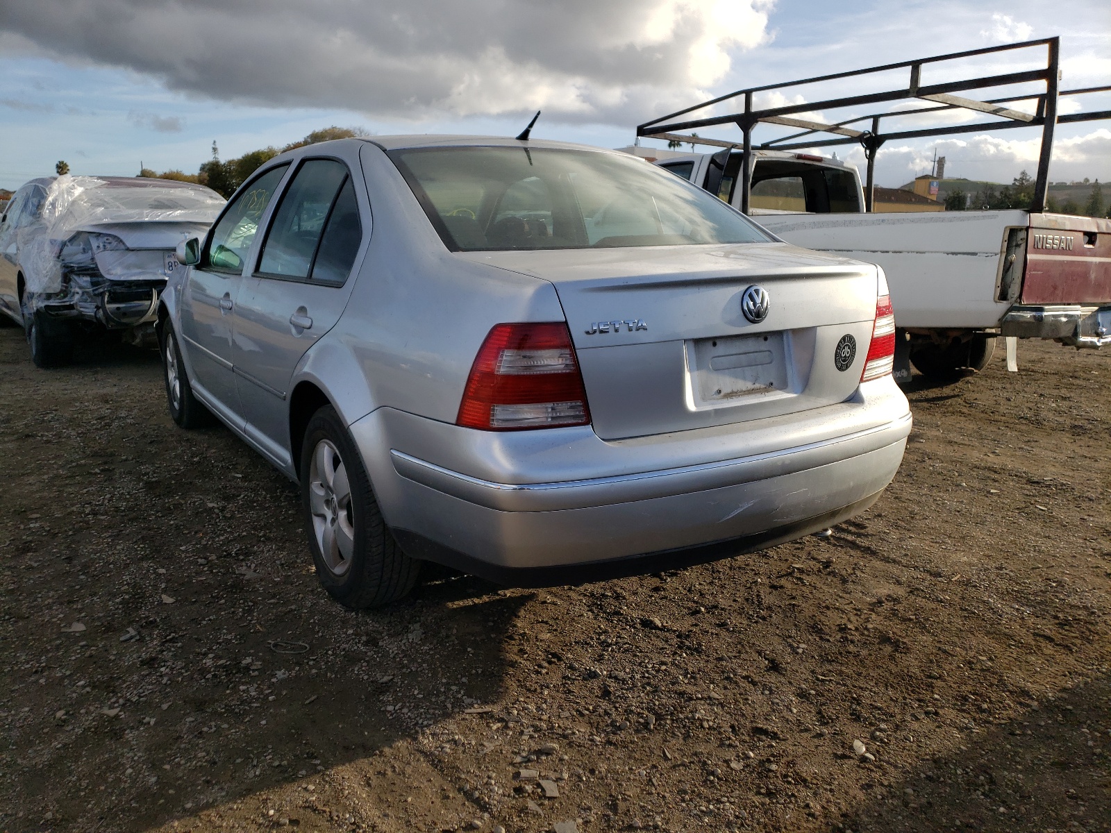 Photo 3 from auction – 2005 VOLKSWAGEN JETTA with VIN 3VWSA69M85M049446