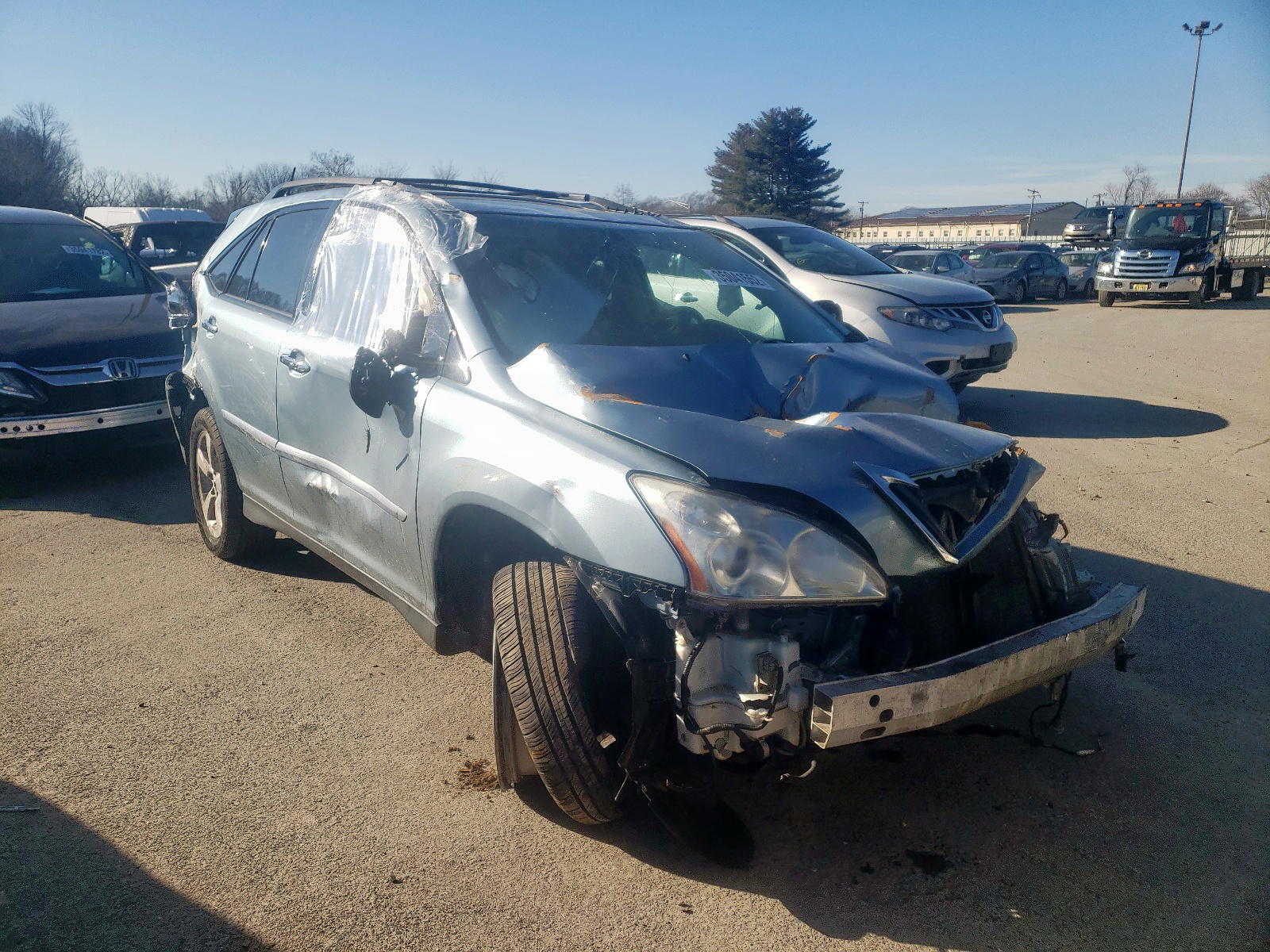 LEXUS RX 350 2008 with VIN 2T2HK31U98C071985 - Photo from auction