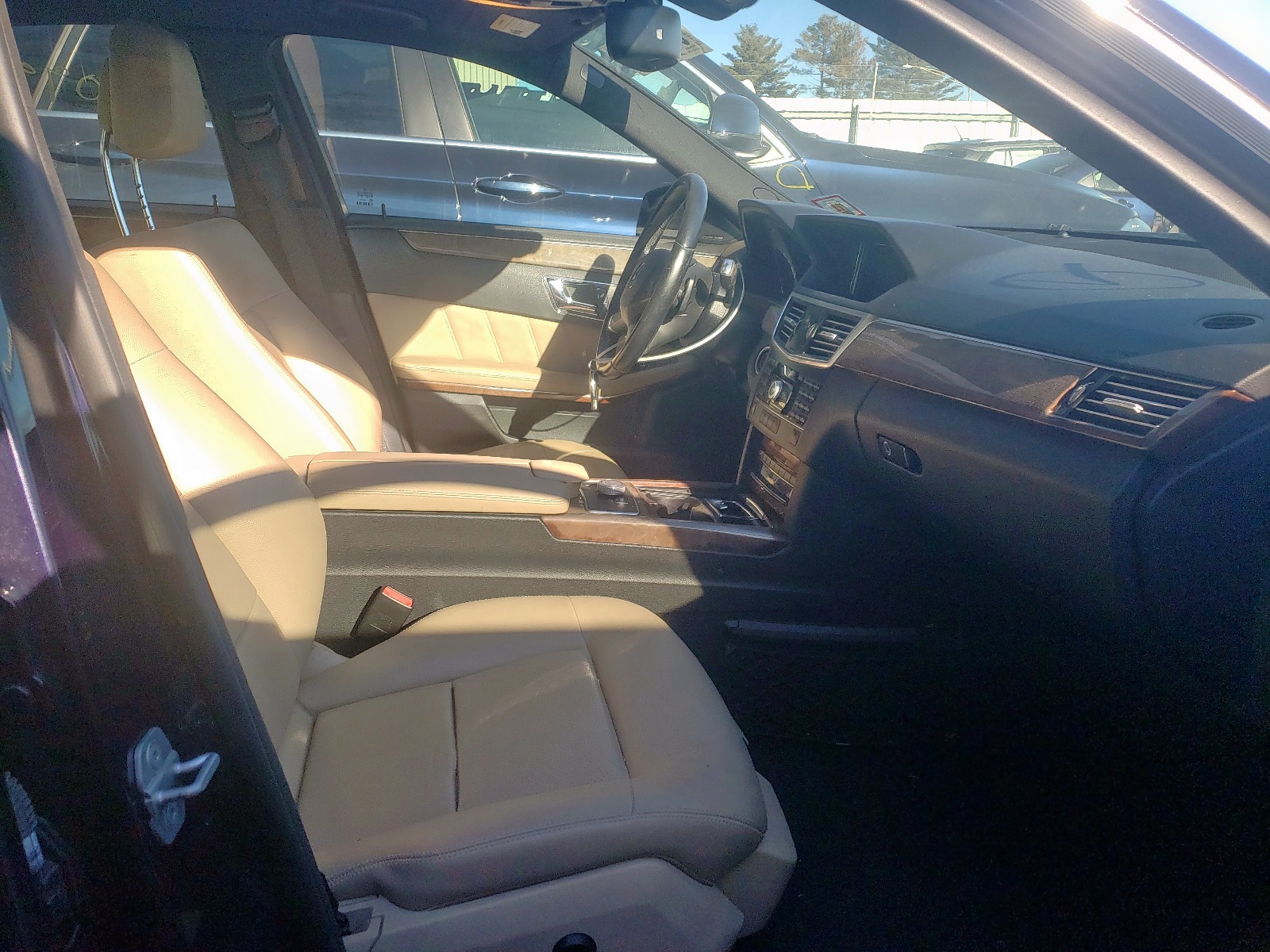 Photo 5 from auction – 2011 MERCEDES-BENZ E 350 4MAT with VIN WDDHF8HB4BA452459