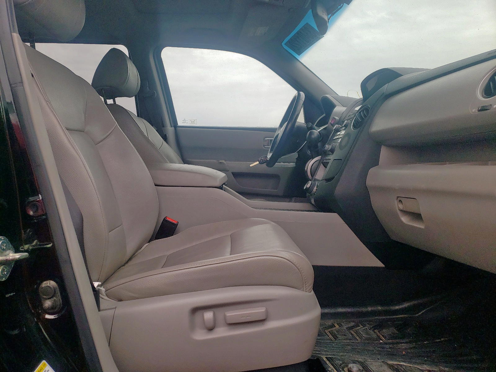 Photo 5 from auction – 2012 HONDA PILOT EXLN with VIN 5FNYF4H74CB074893