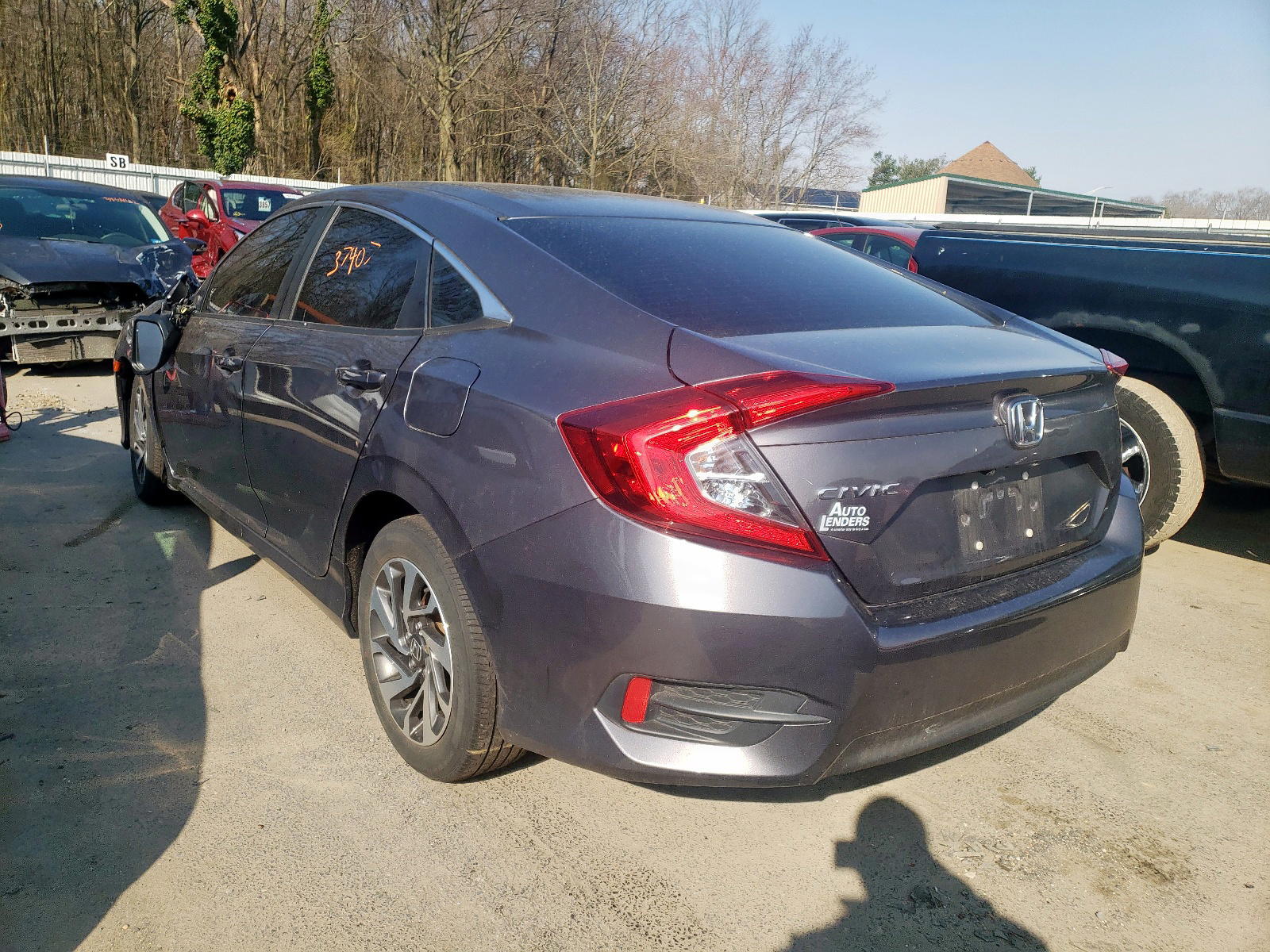 Photo 3 from auction – 2016 HONDA CIVIC EX with VIN 19XFC2F7XGE239705