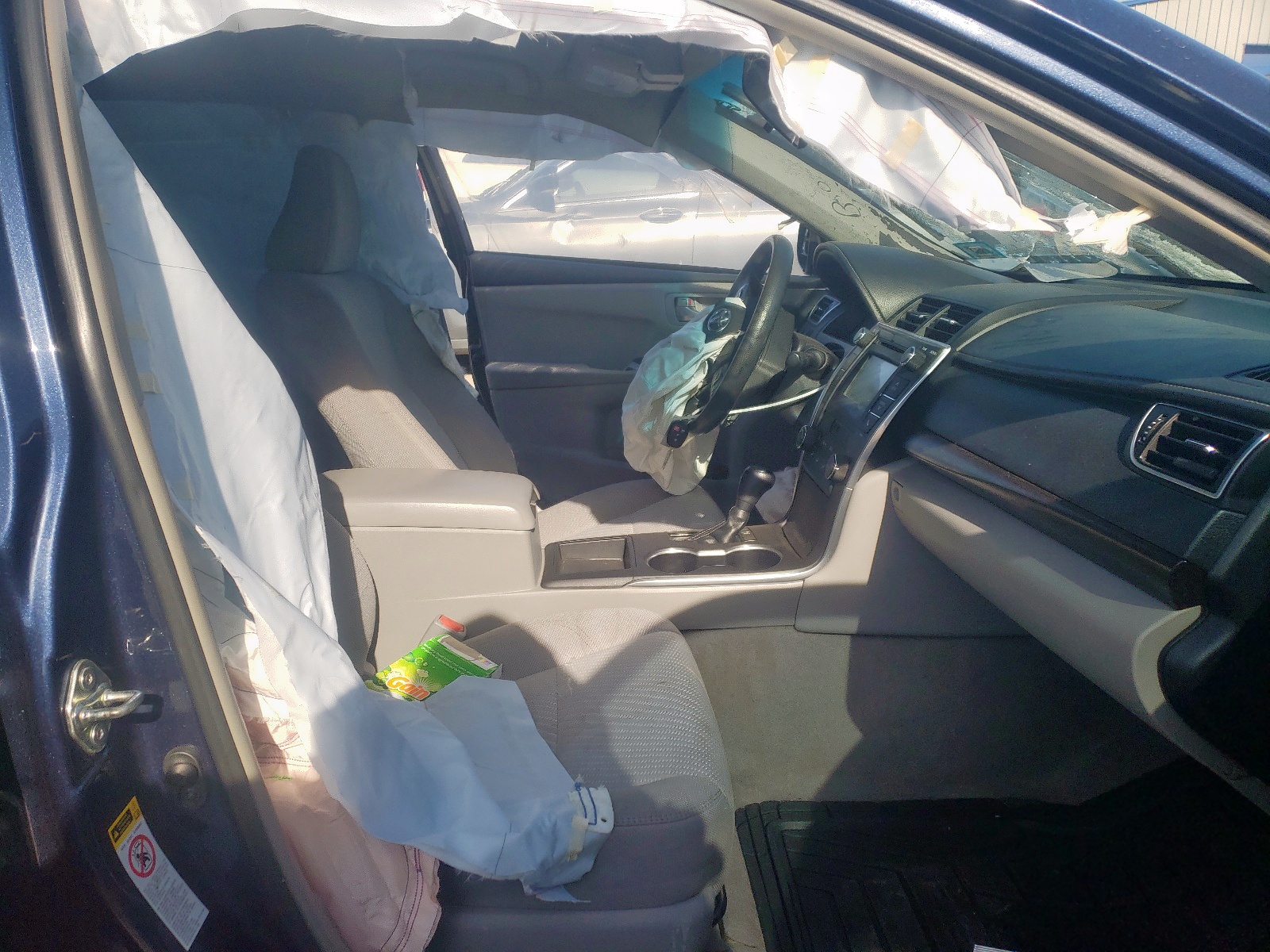 Photo 5 from auction – 2015 TOYOTA CAMRY LE with VIN 4T1BF1FK0FU965752