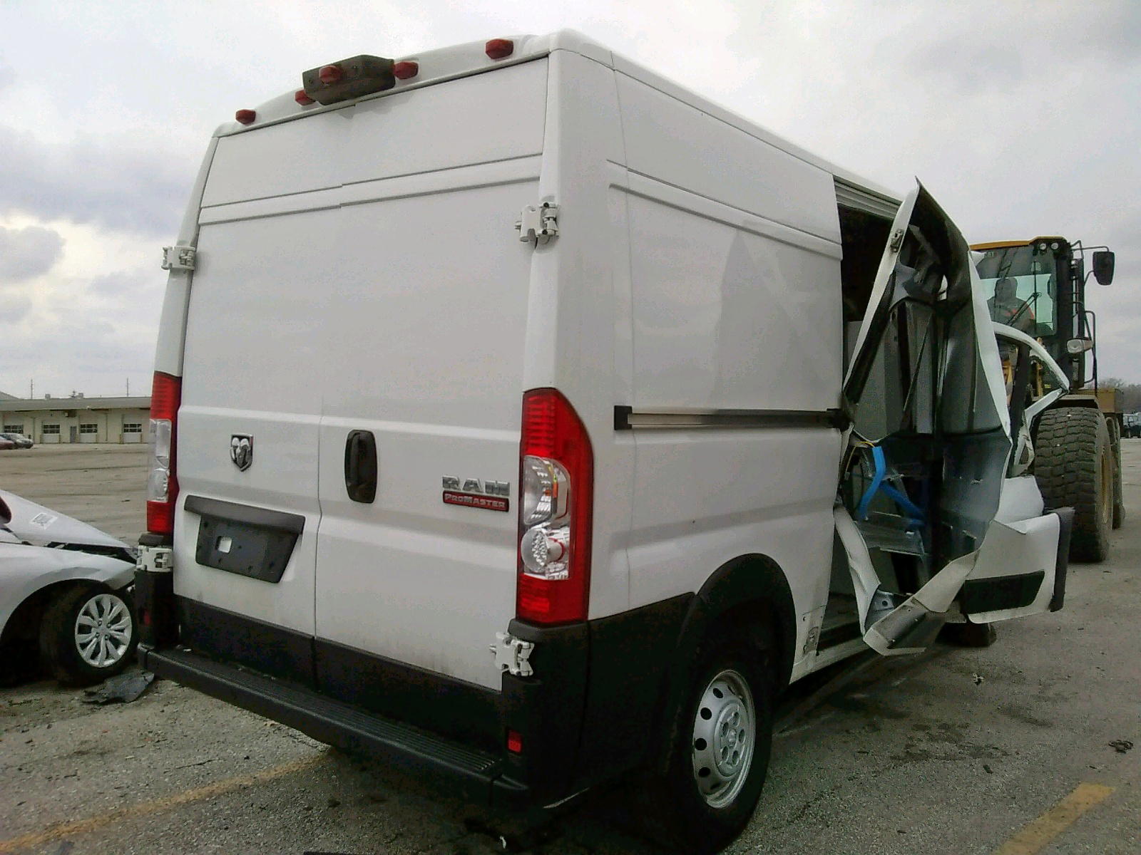Photo 4 from auction – 2021 RAM PROMASTER with VIN 3C6LRVBG3ME527058