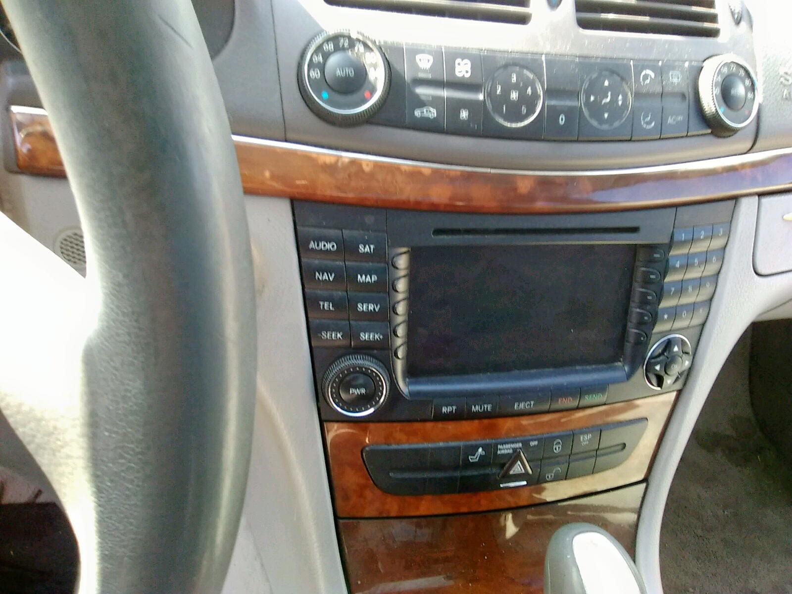 Photo 9 from auction – 2004 MERCEDES-BENZ E 320 with VIN WDBUF65J64A421434