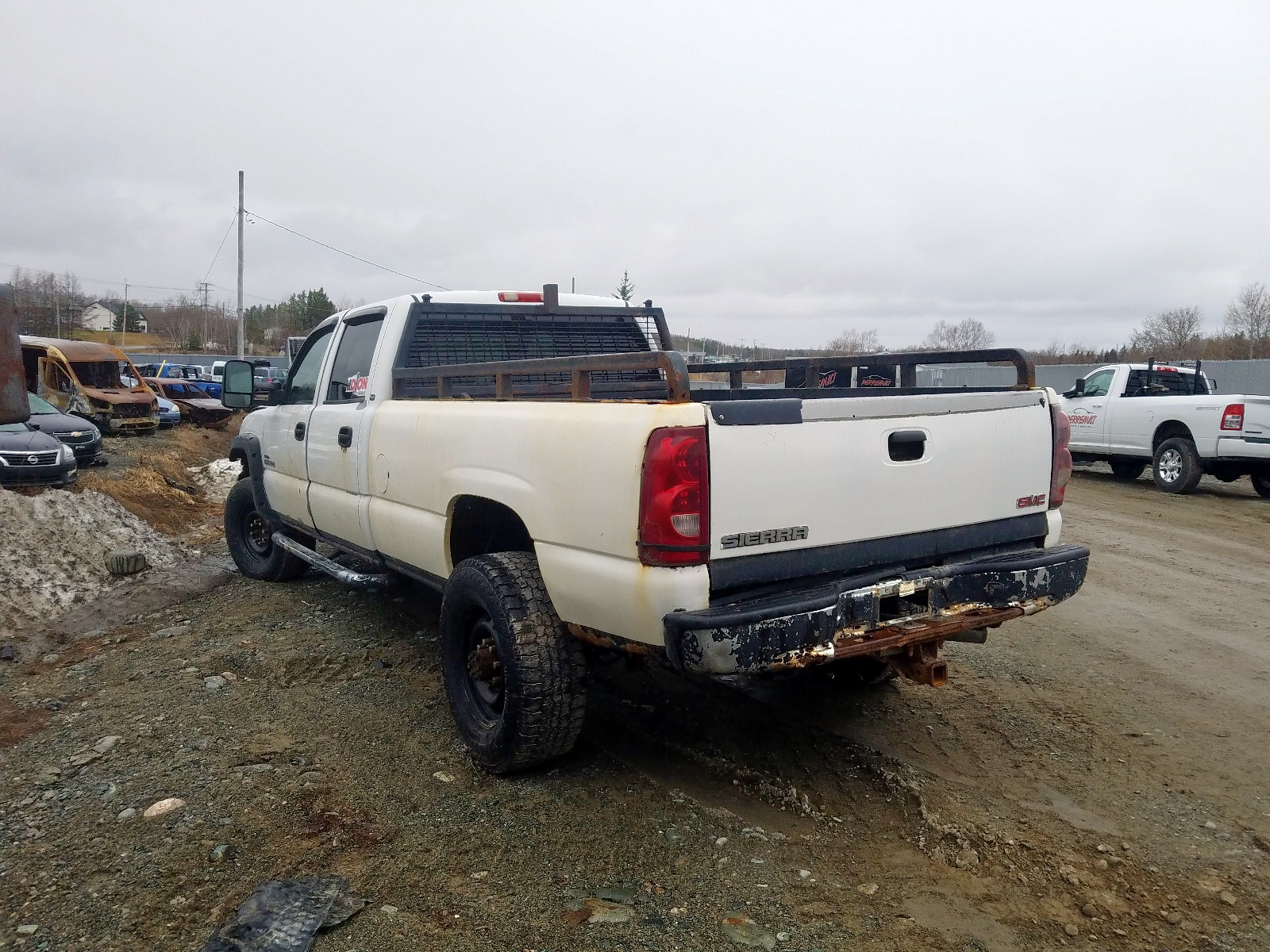 Photo 3 from auction – 2006 GMC NEW SIERRA with VIN 1GTJK33D56F198966
