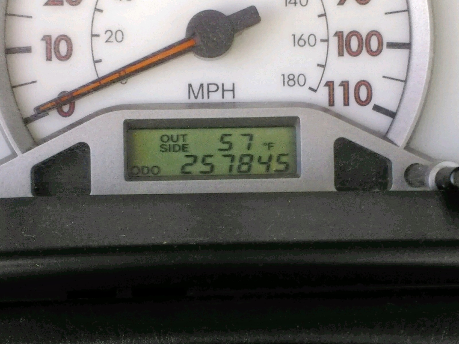Photo 8 from auction – 2006 TOYOTA COROLLA with VIN 1NXBR32E86Z653987