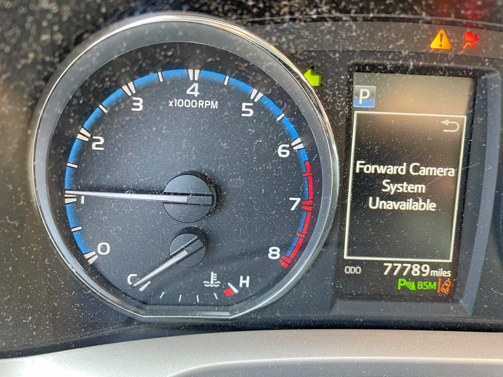 Photo 8 from auction – 2016 TOYOTA RAV4 LIMIT with VIN JTMDFREV6GJ064086