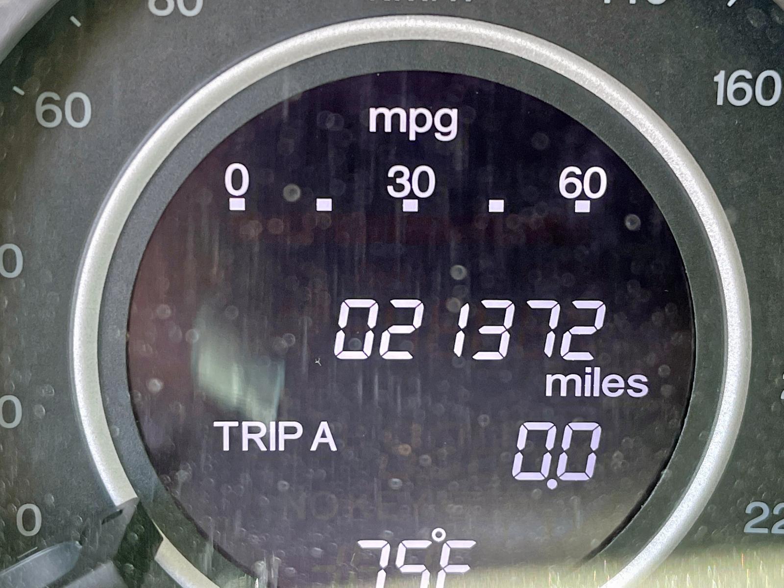 Photo 8 from auction – 2016 HONDA CR-V SE with VIN 2HKRM3H47GH514218