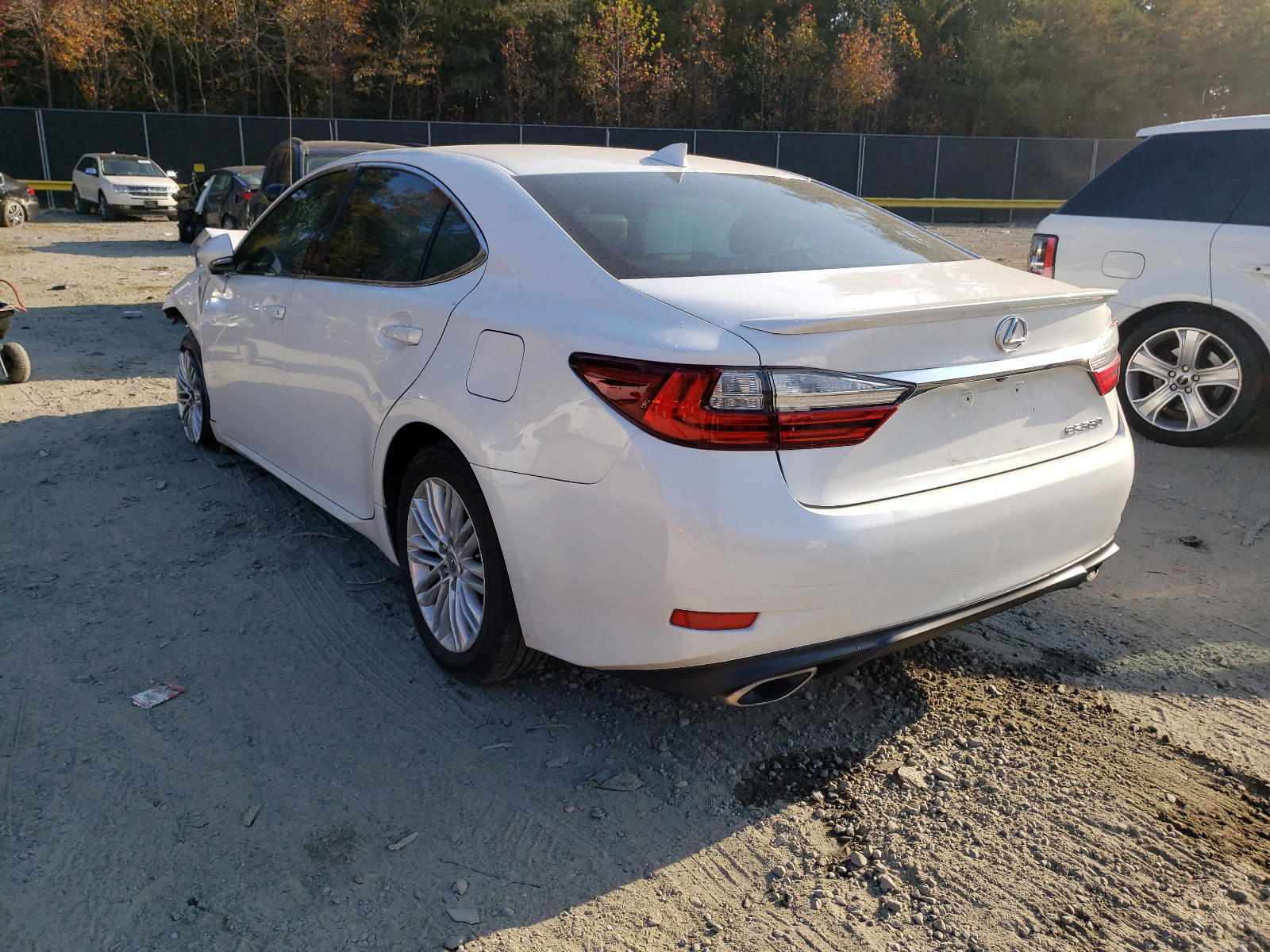 Photo 3 from auction – 2016 LEXUS ES 350 with VIN 58ABK1GG8GU016191