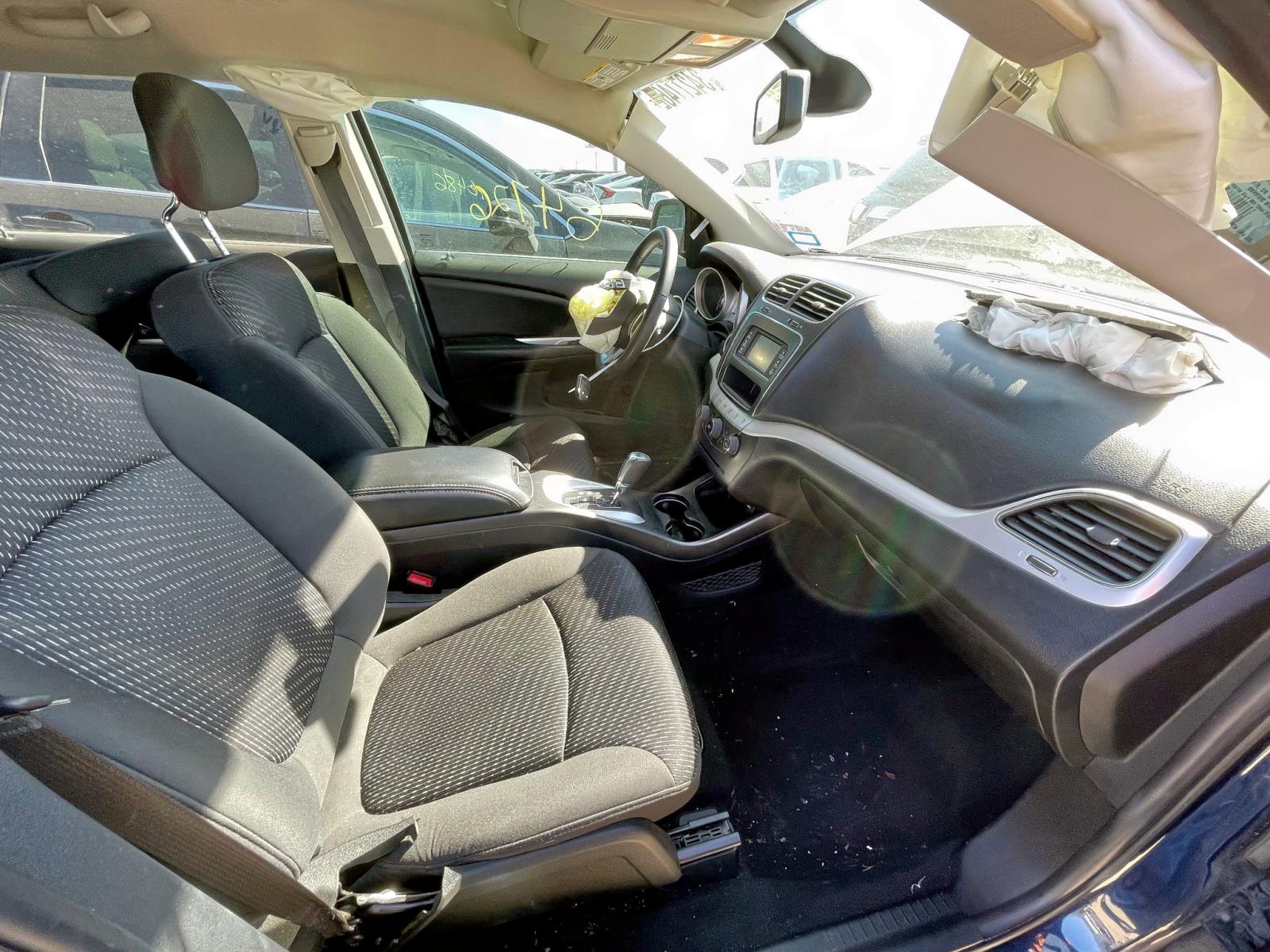 Photo 5 from auction – 2018 DODGE JOURNEY SE with VIN 3C4PDCAB0JT532891