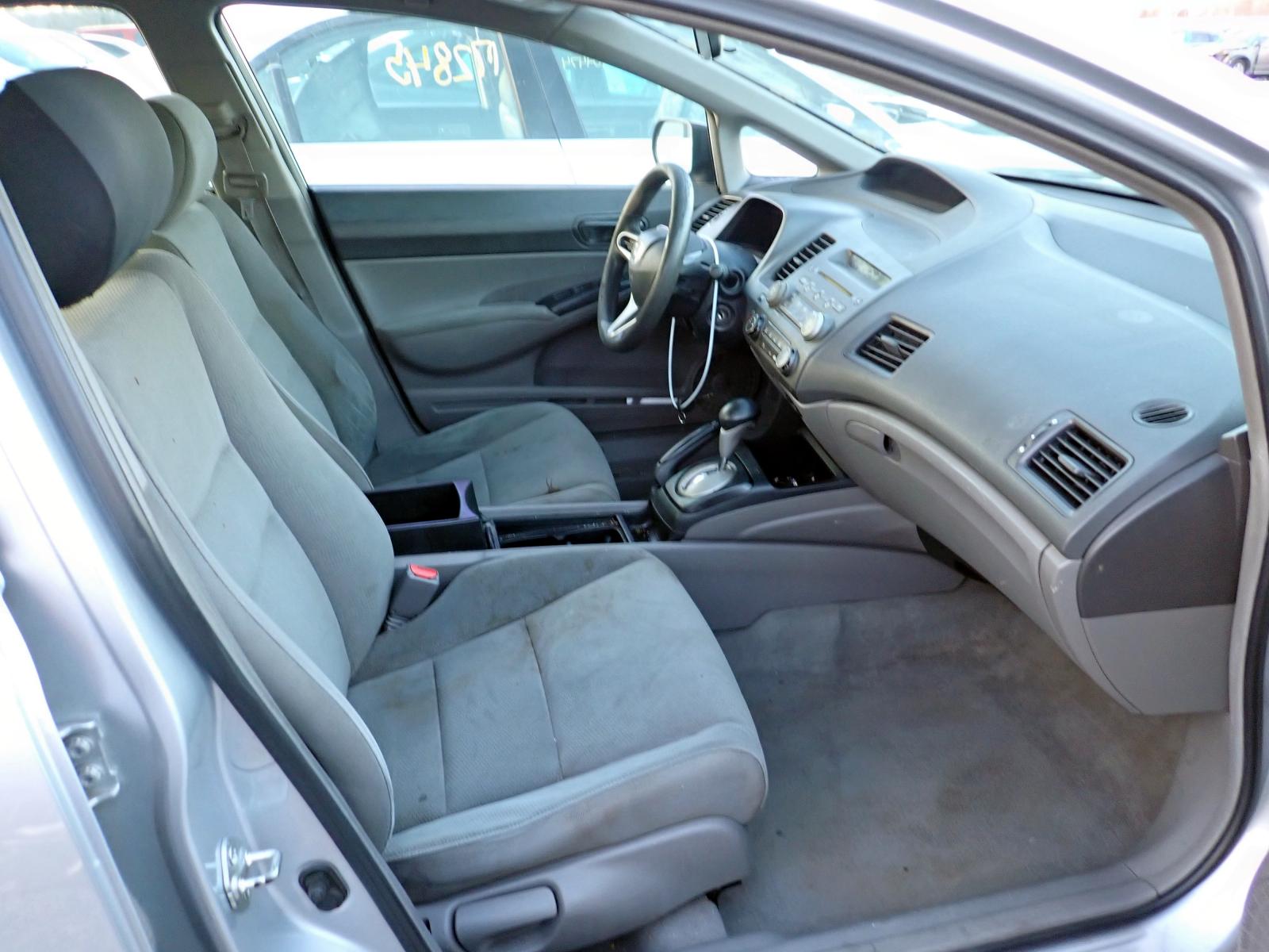 Photo 5 from auction – 2011 HONDA CIVIC VP with VIN 19XFA1F30BE047523