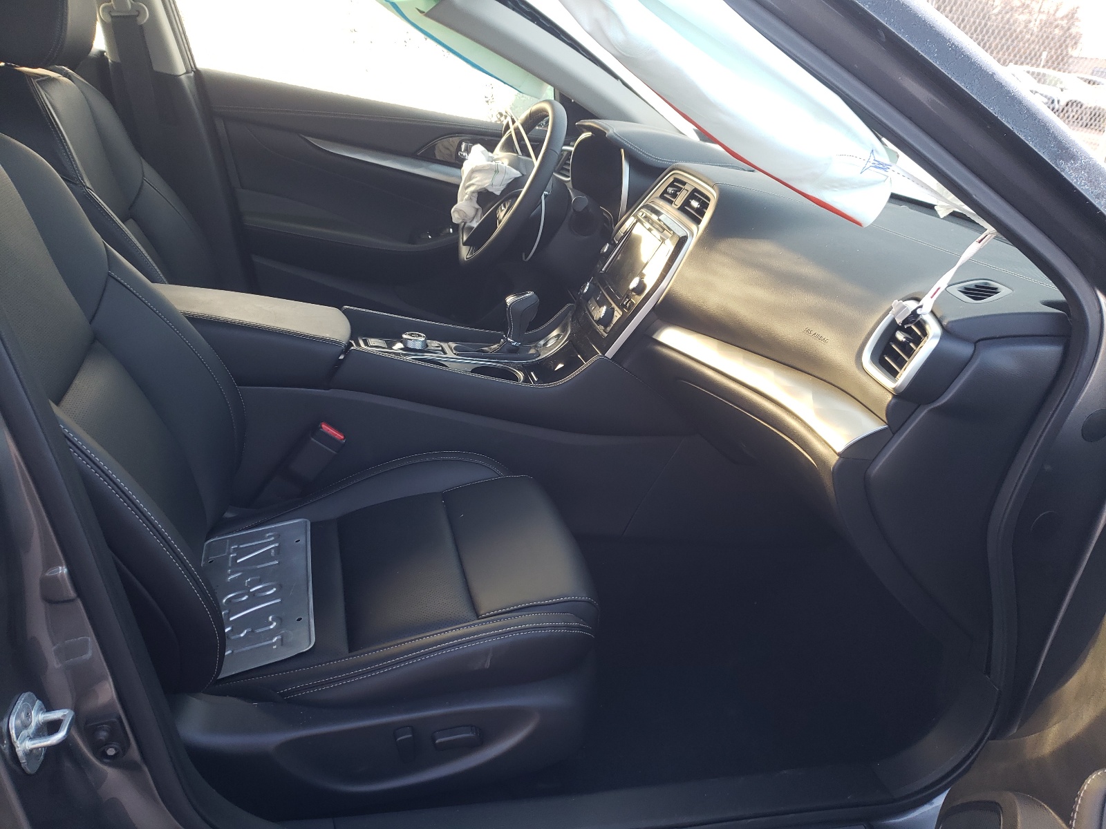 Photo 6 from auction – 2021 NISSAN MAXIMA SV with VIN 1N4AA6CVXMC515853