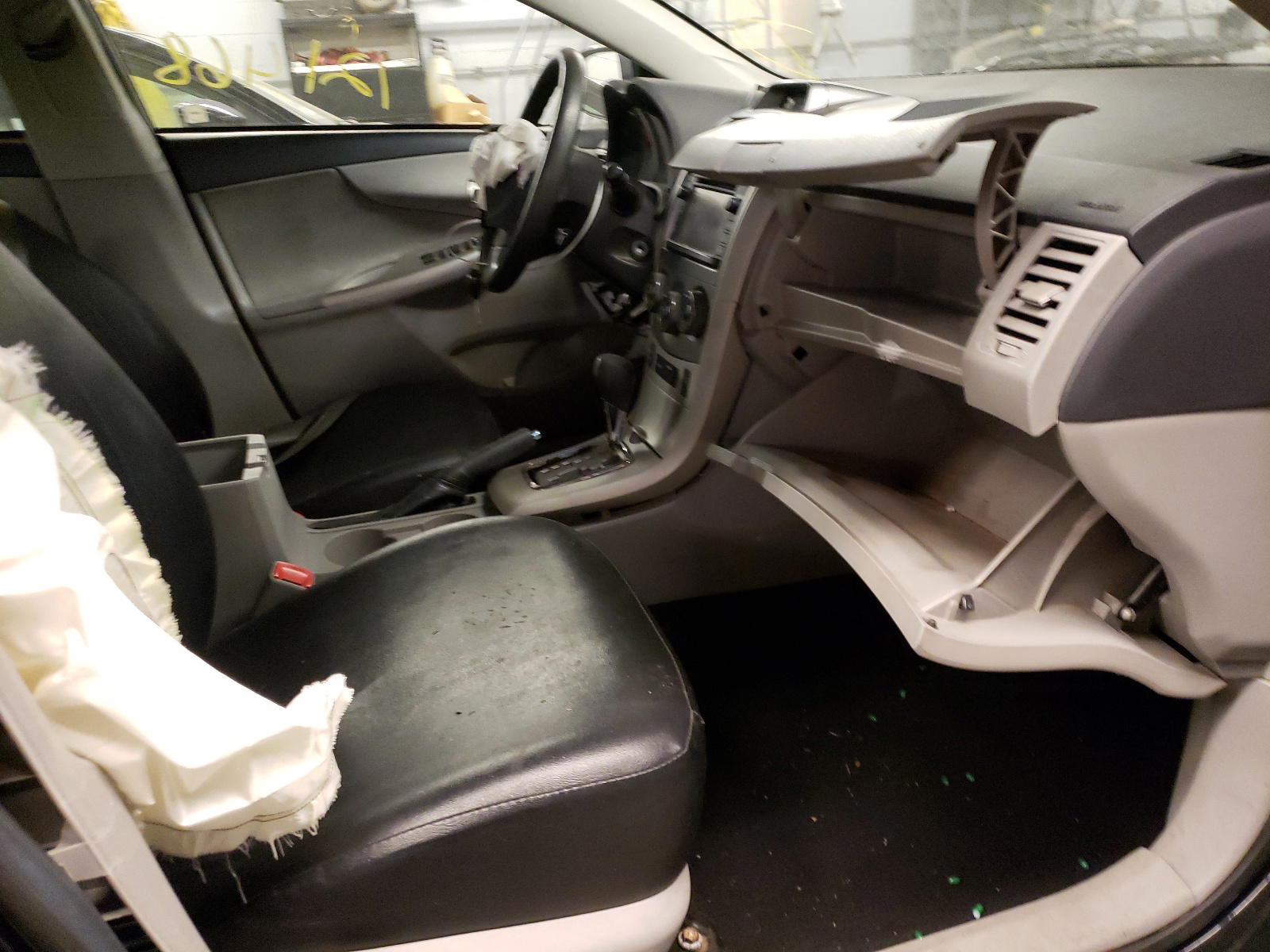 Photo 5 from auction – 2013 TOYOTA COROLLA BA with VIN 2T1BU4EE4DC106620