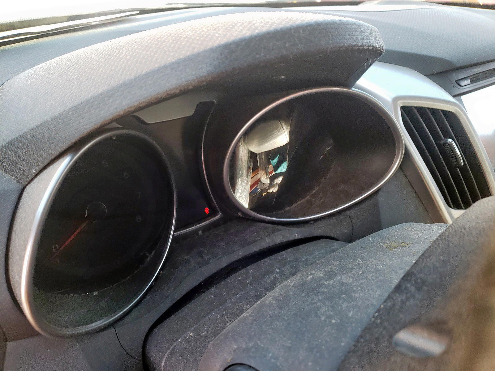 Photo 8 from auction – 2014 HYUNDAI VELOSTER with VIN KMHTC6AD9EU201772