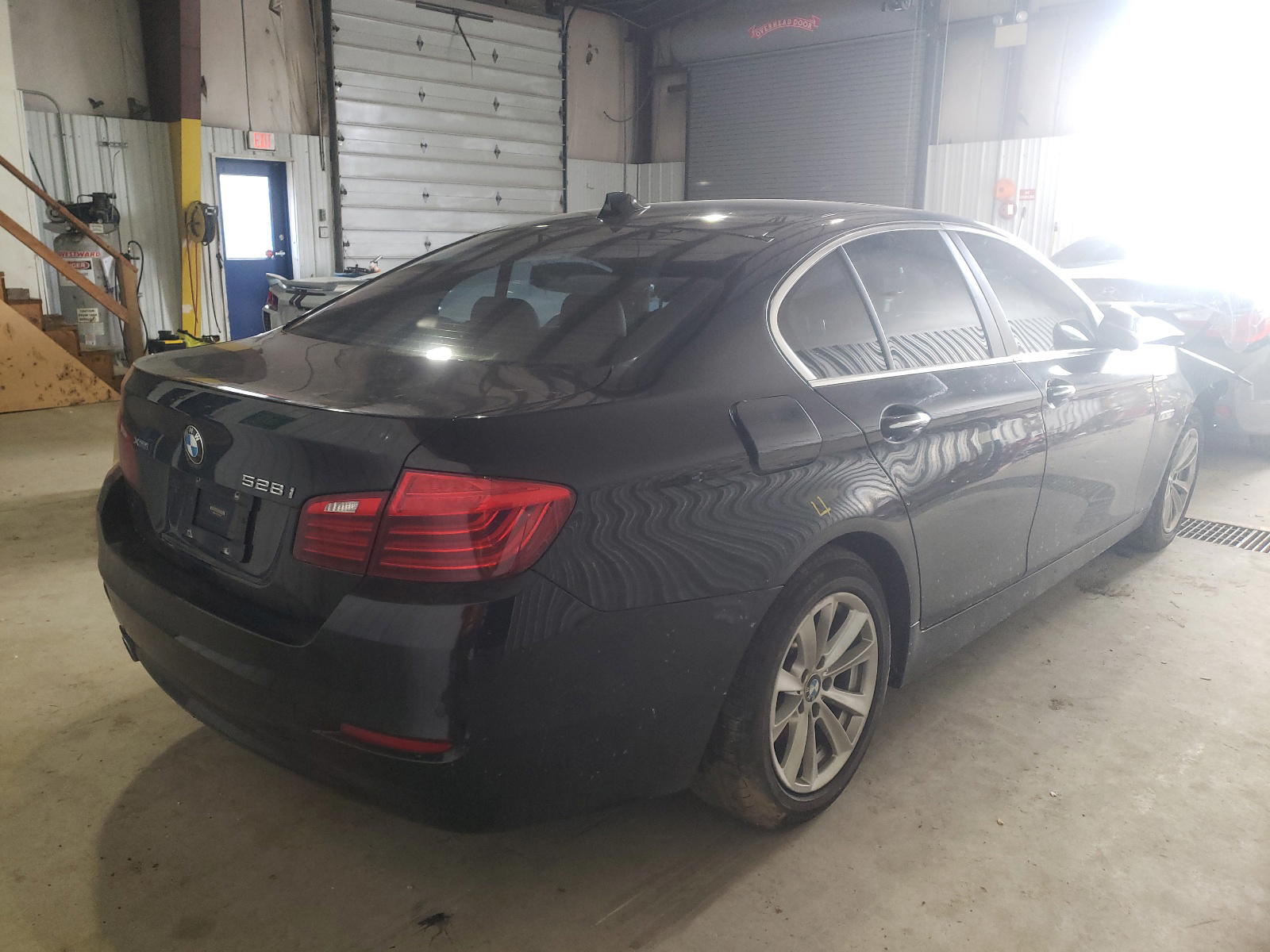Photo 4 from auction – 2016 BMW 528 XI with VIN WBA5A7C5XGG148013
