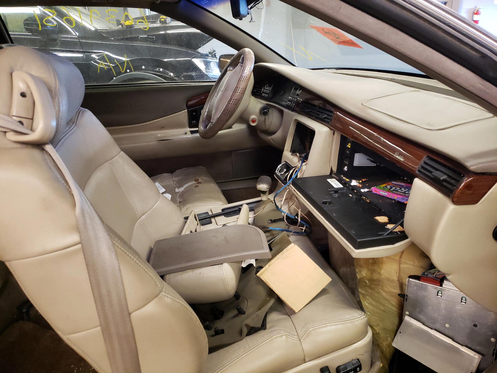 Photo 5 from auction – 1994 CADILLAC ELDORADO with VIN 1G6EL12Y7RU623887