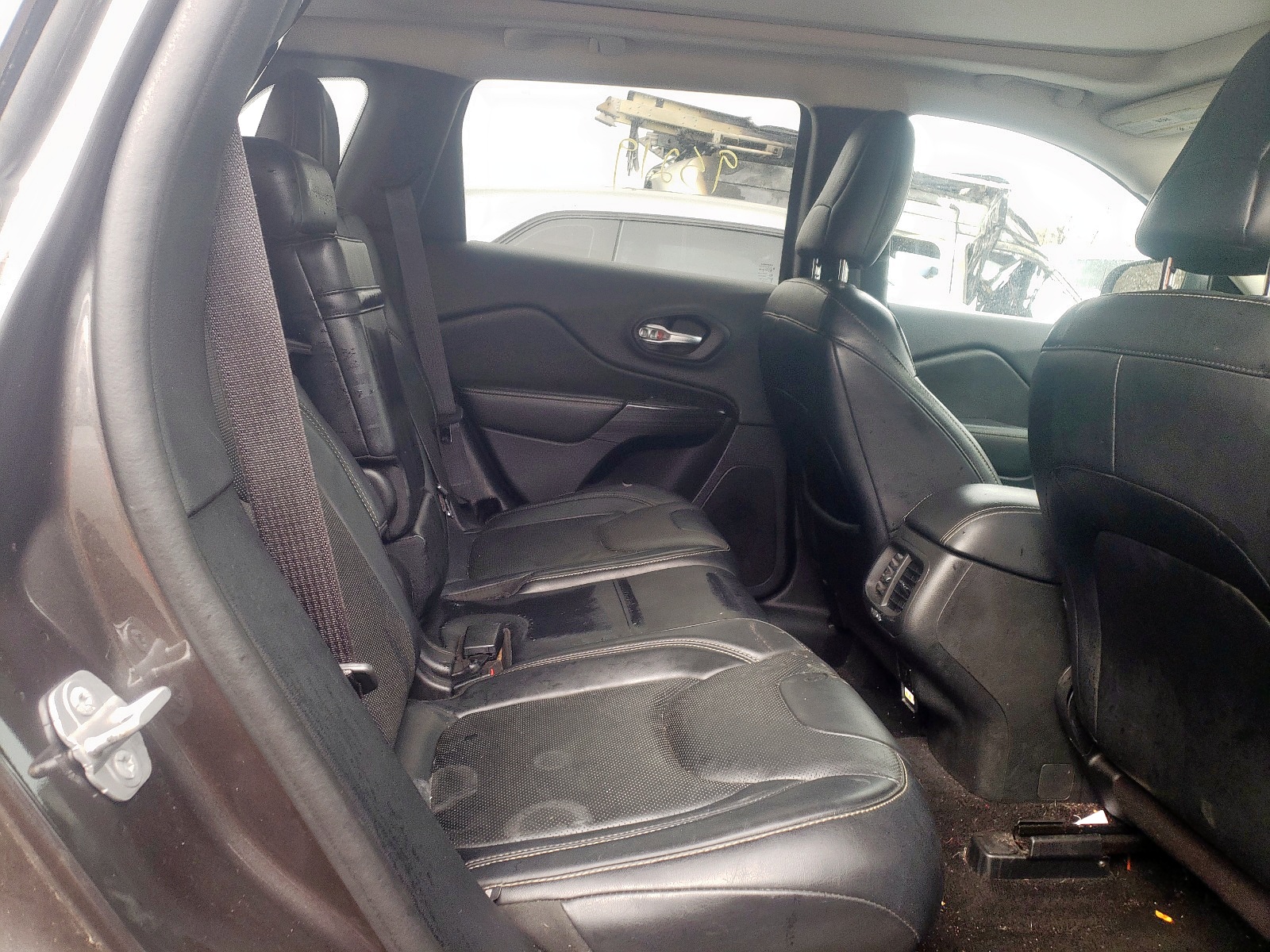 Photo 6 from auction – 2014 JEEP CHEROKEE L with VIN 1C4PJMDB6EW191295