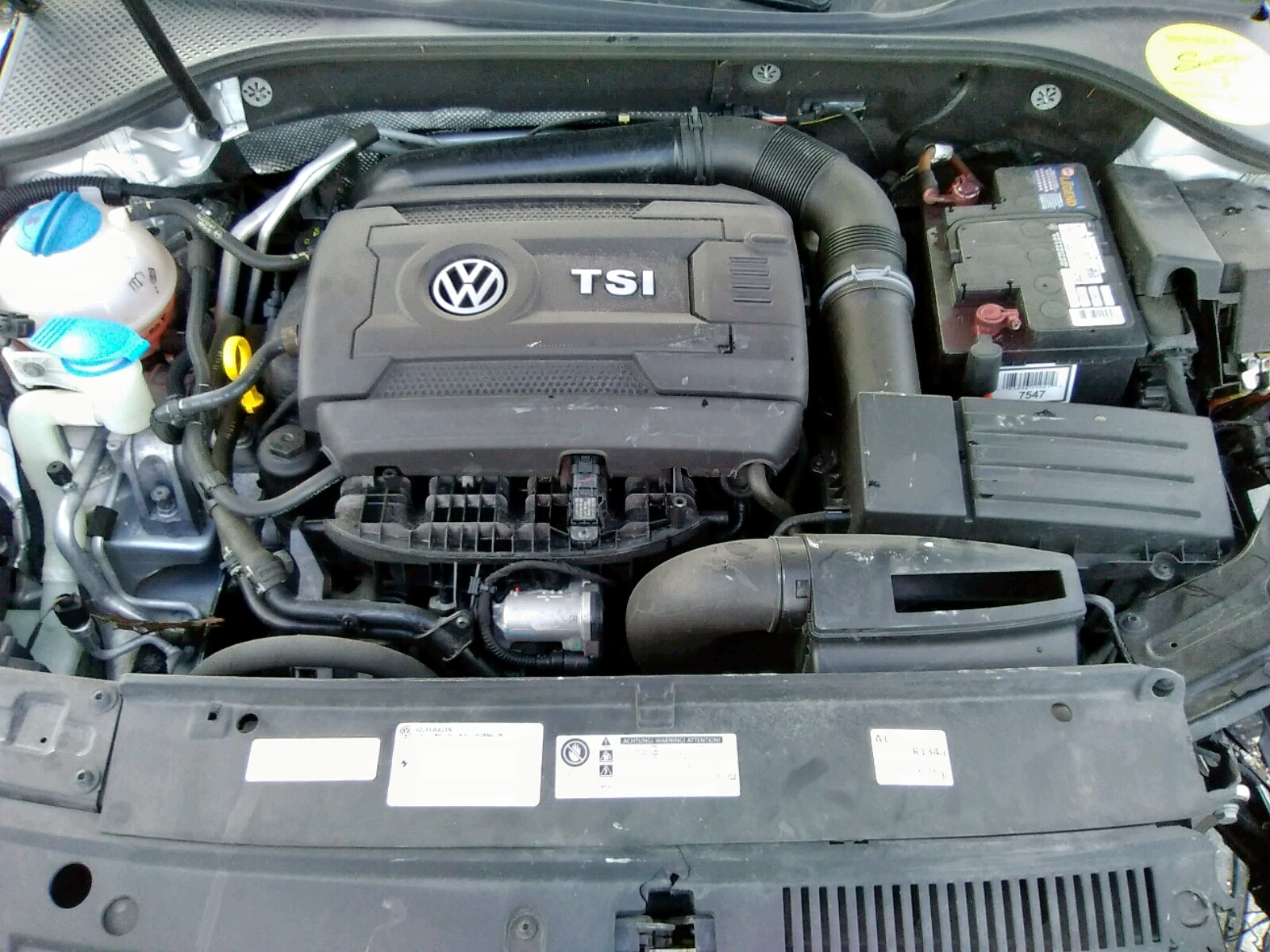 Photo 7 from auction – 2014 VOLKSWAGEN PASSAT SE with VIN 1VWBS7A39EC091633