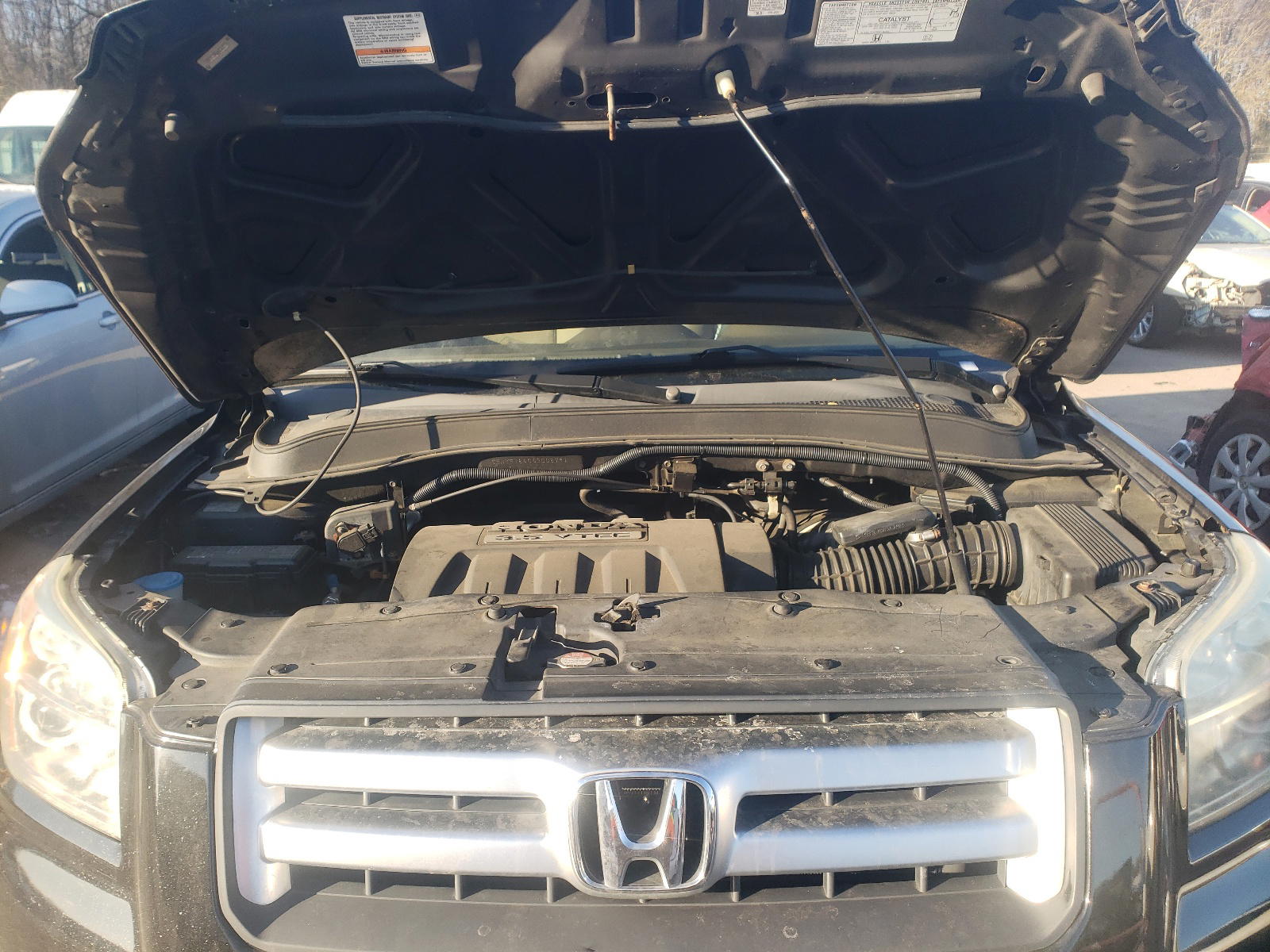 Photo 7 from auction – 2006 HONDA PILOT EX with VIN 5FNYF18466B008791